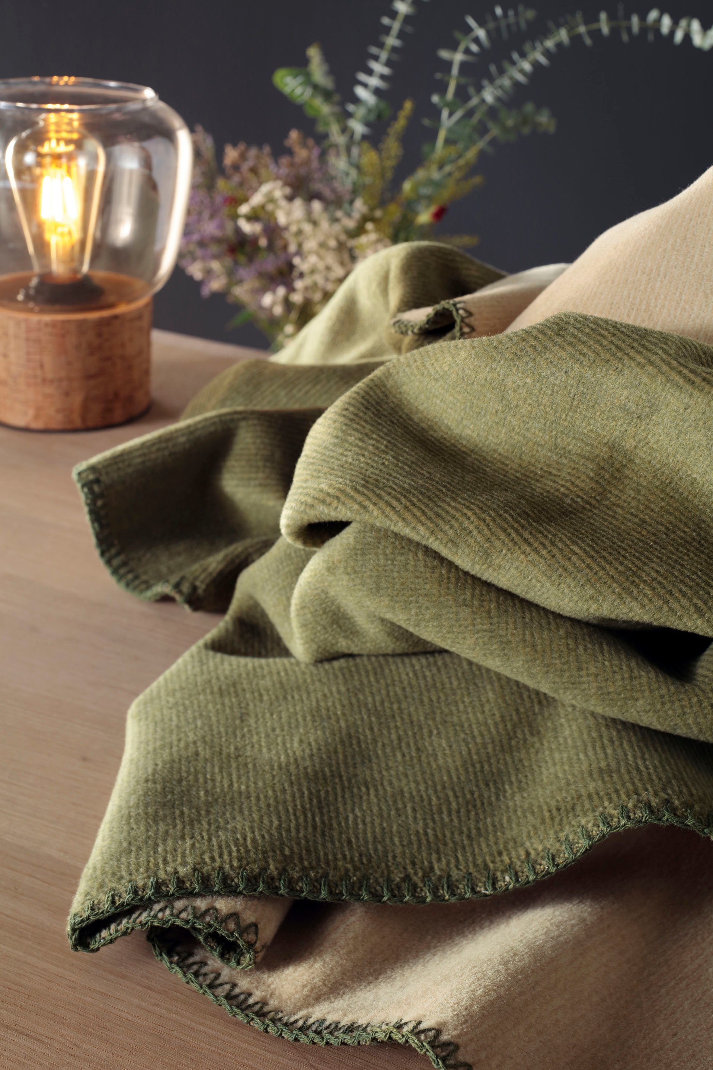 mit Biederlack, Doubleface, olive/beige gektteltem Melange Wohndecke Zierstich