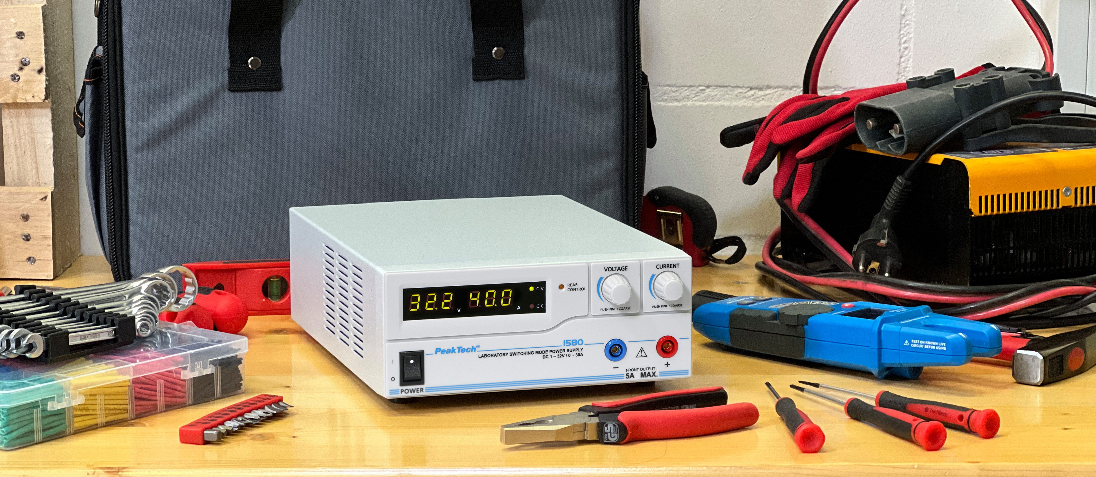 PeakTech Labornetzteil 1-32V / 0-30A DC – Labornetzgerät Labor-Netzteil