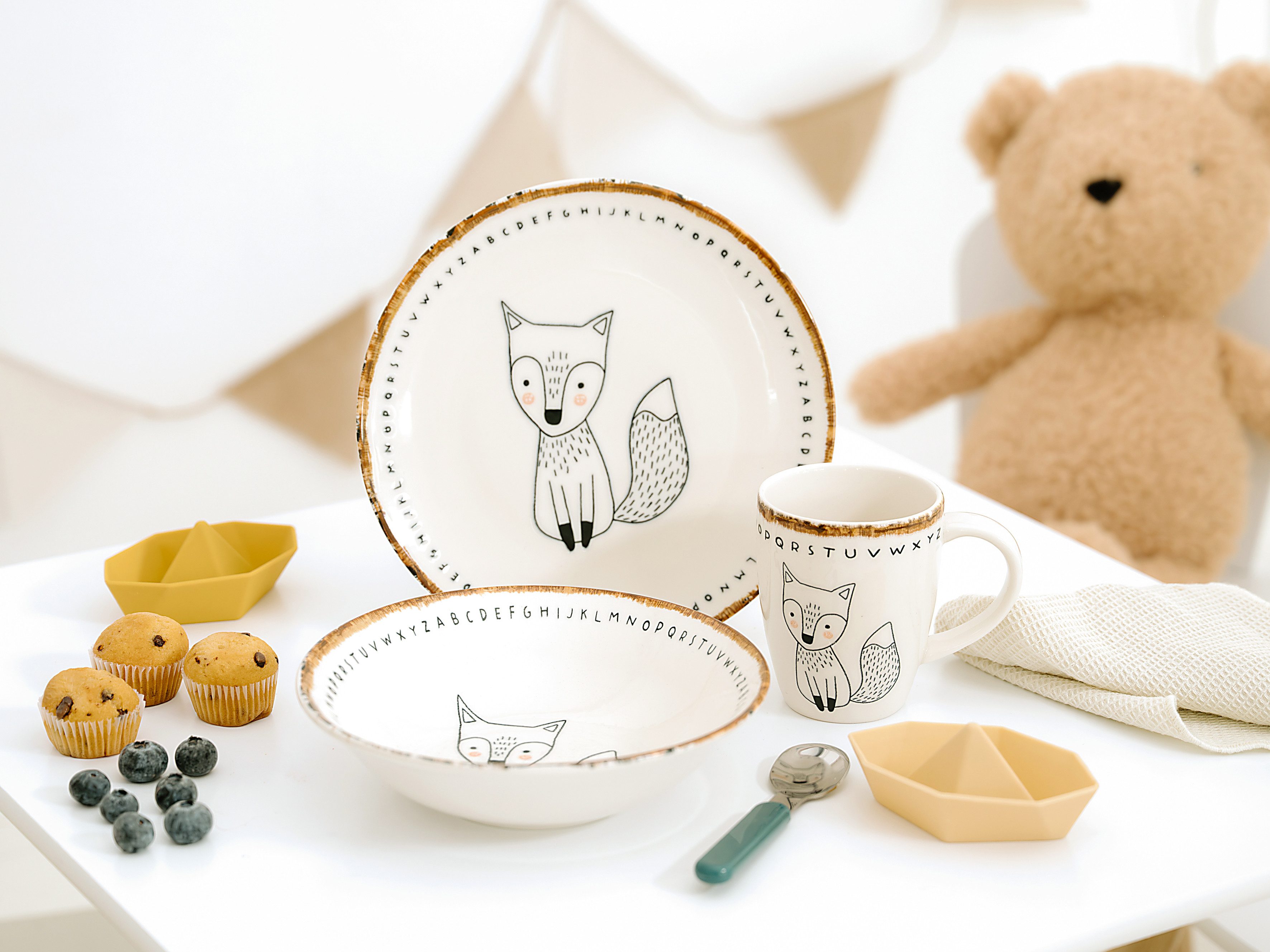 CreaTable Kindergeschirr-Set Freunde des Waldes Fuchs, Kinder Set 3-tlg. (3-tlg), 1 Personen, Steinzeug, Tiermotive, skandinavischer Stil, unregelmäßiger brauner Rand
