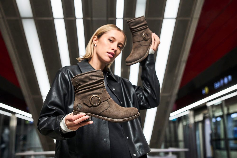 Rieker Stiefelette Boots, Blockabsatz, slouchy Schaft und Innenreißverschluss