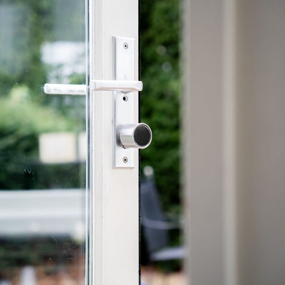 Bold Smart Lock Türschlossantrieb Elite + Connect, (Set, 1x Elite SX33 Zylinder + 1x Connect Bridge), mit Connect-Bridge, schlüssellos, silber