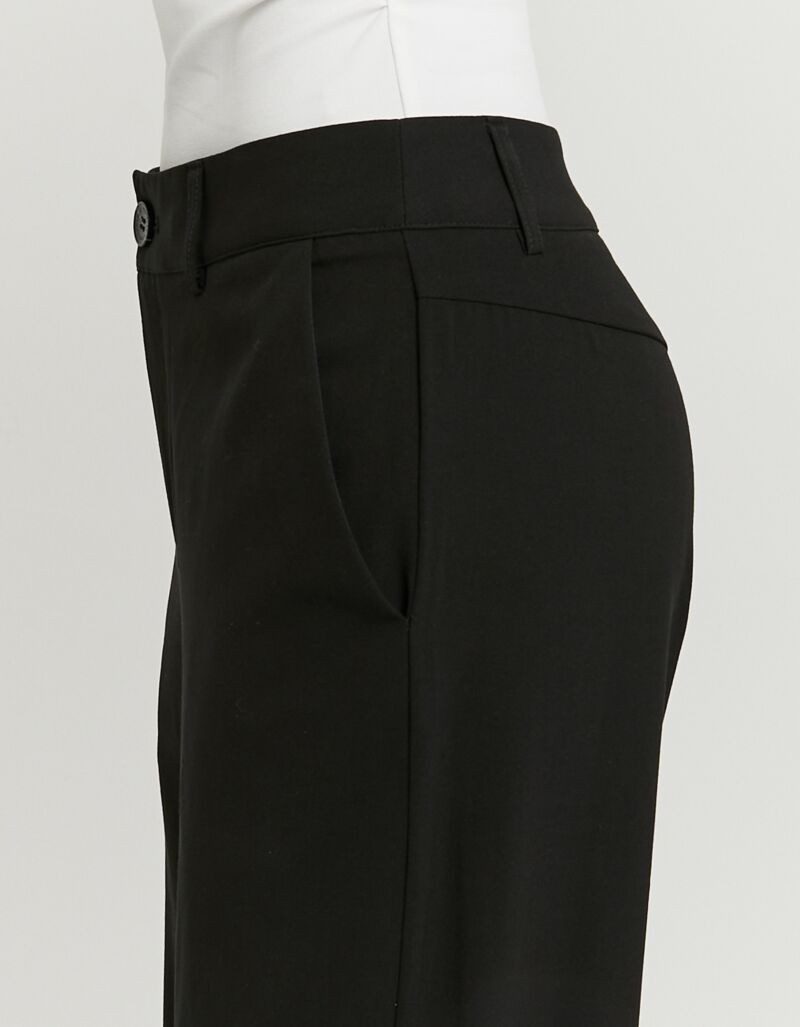 Tally Weijl 5-Pocket-Hose SPAPETOLLA bequem mit Viskose-Anteil, weitem Beinverlauf und mittlerer Leibhöhe