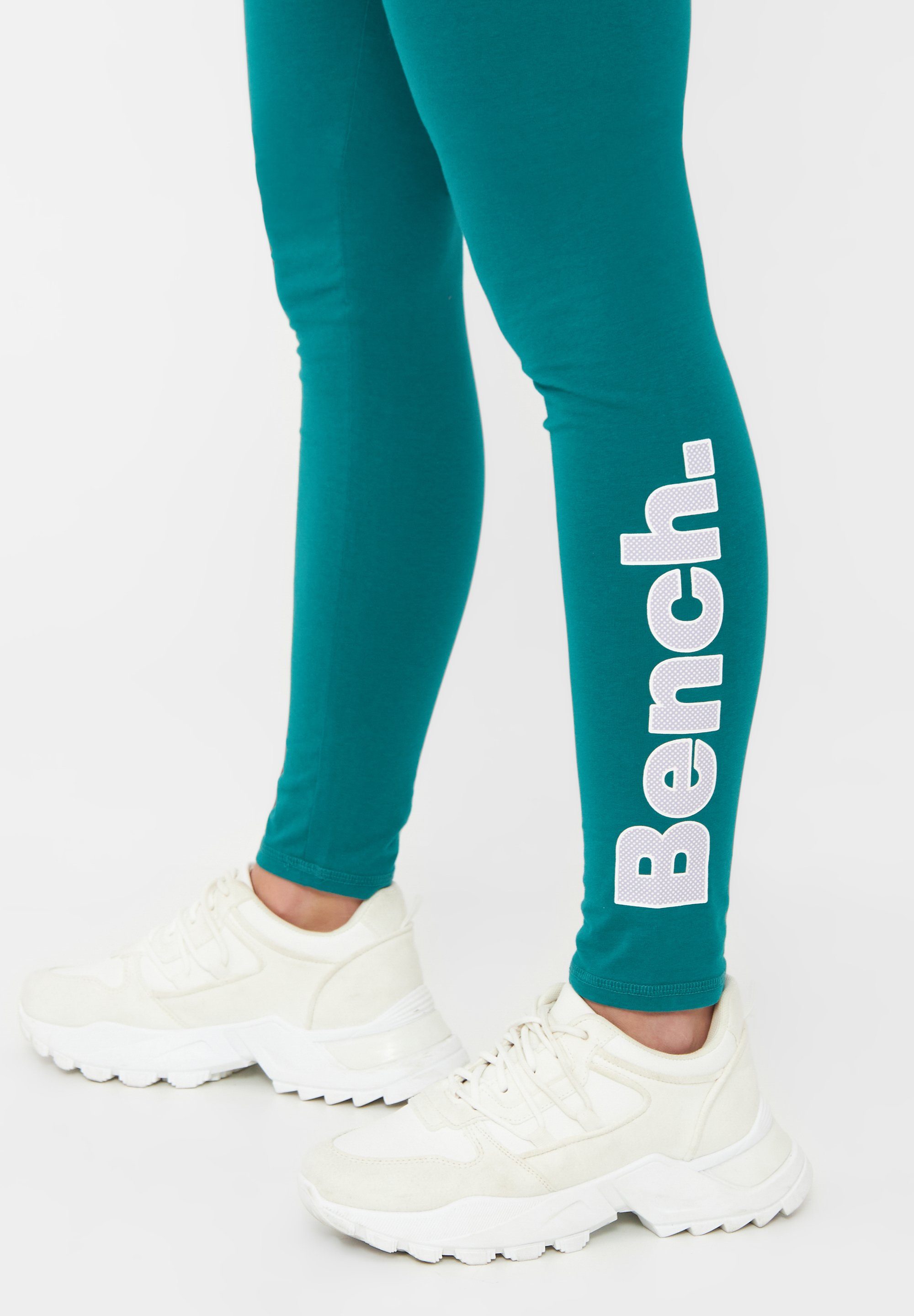 Bench. Leggings ELIRA mit DARK GREEN Logoschriftzug