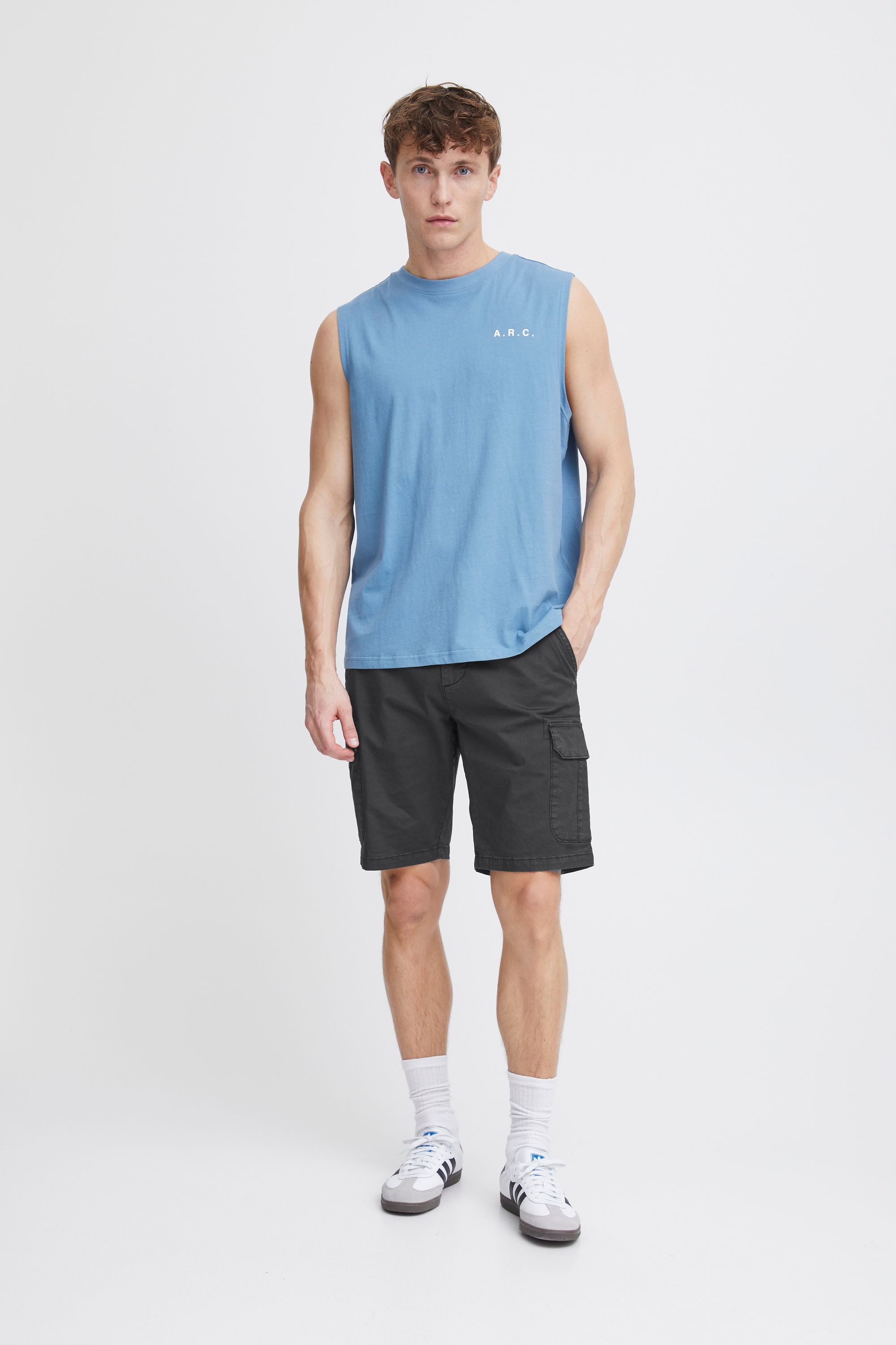 Blend Cargoshorts BHBarni Stilvolle Cargo Shorts mit Taschen