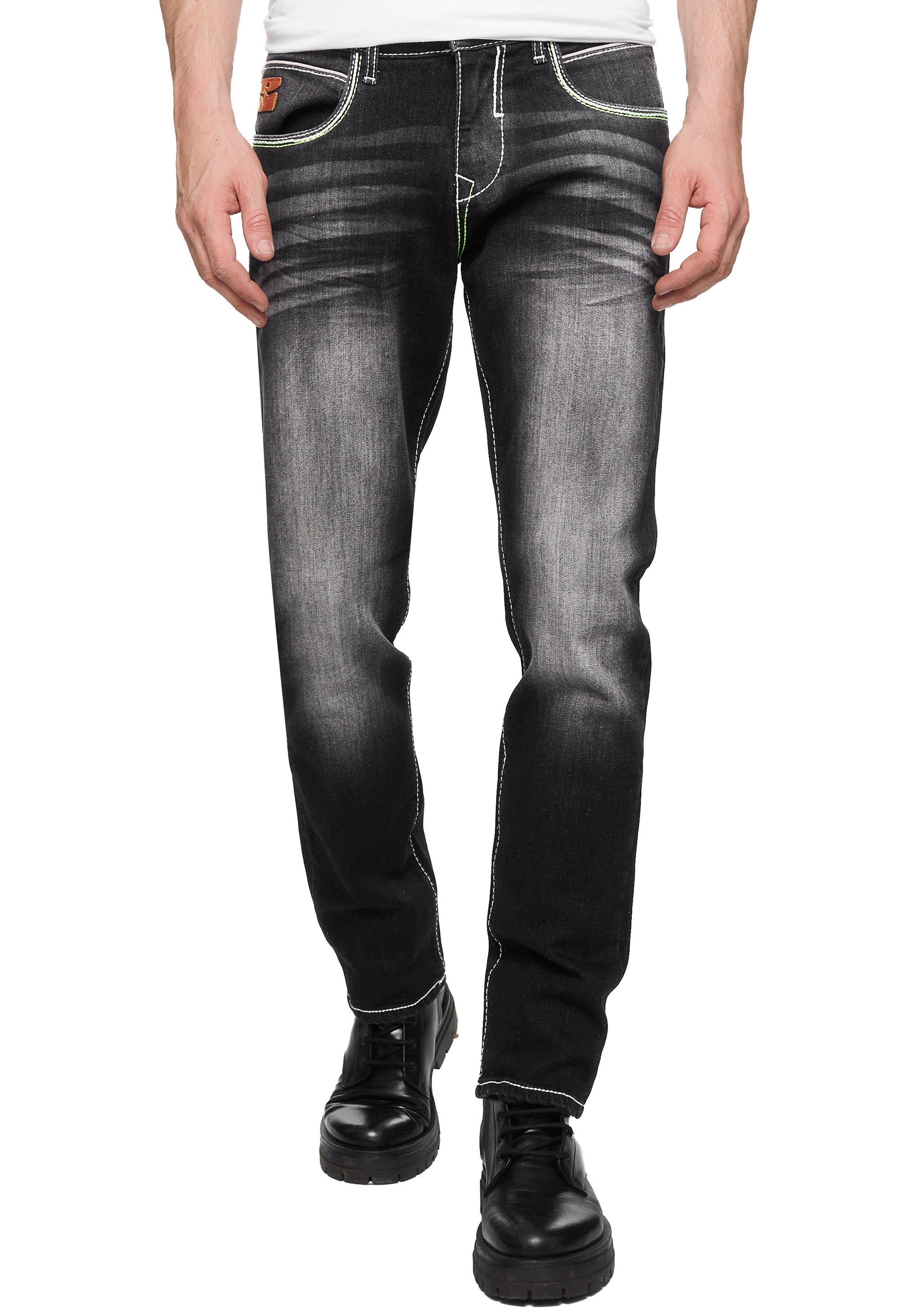 Rusty Neal Straight-Jeans TOYAMA mit coolen Kontrastnähten hellblau
