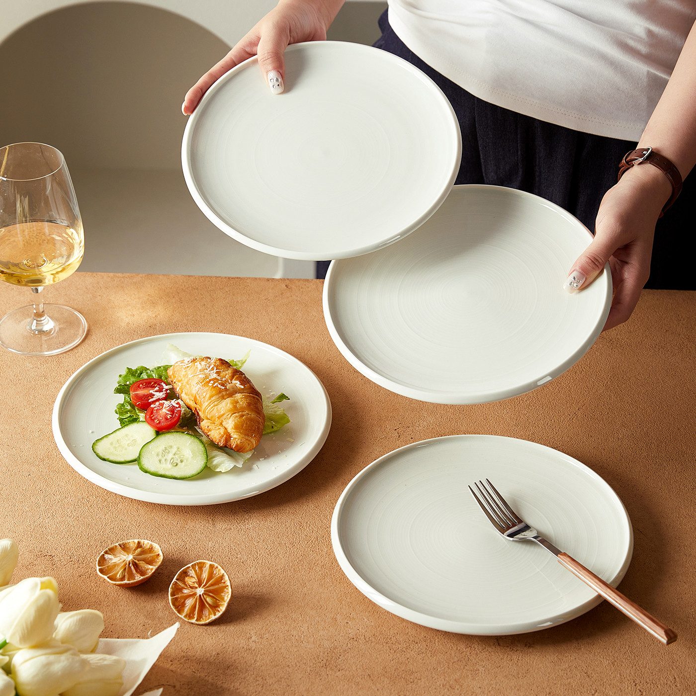 JIWOO Speiseteller 4er Ø21,8cm, Frühstücksteller Pastateller Teller Brotteller Plate, (4 St), Hochwertiges Tellerset Weiß Mikrowellenofen Spülmaschine Ø 21,8cm