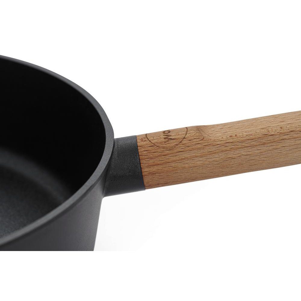 WOLL MADE IN GERMANY Bratpfanne "ECO Logic QXR" mit festem Holzgriff, Aluminiumguss (1-tlg), Induktionsgeeignet
