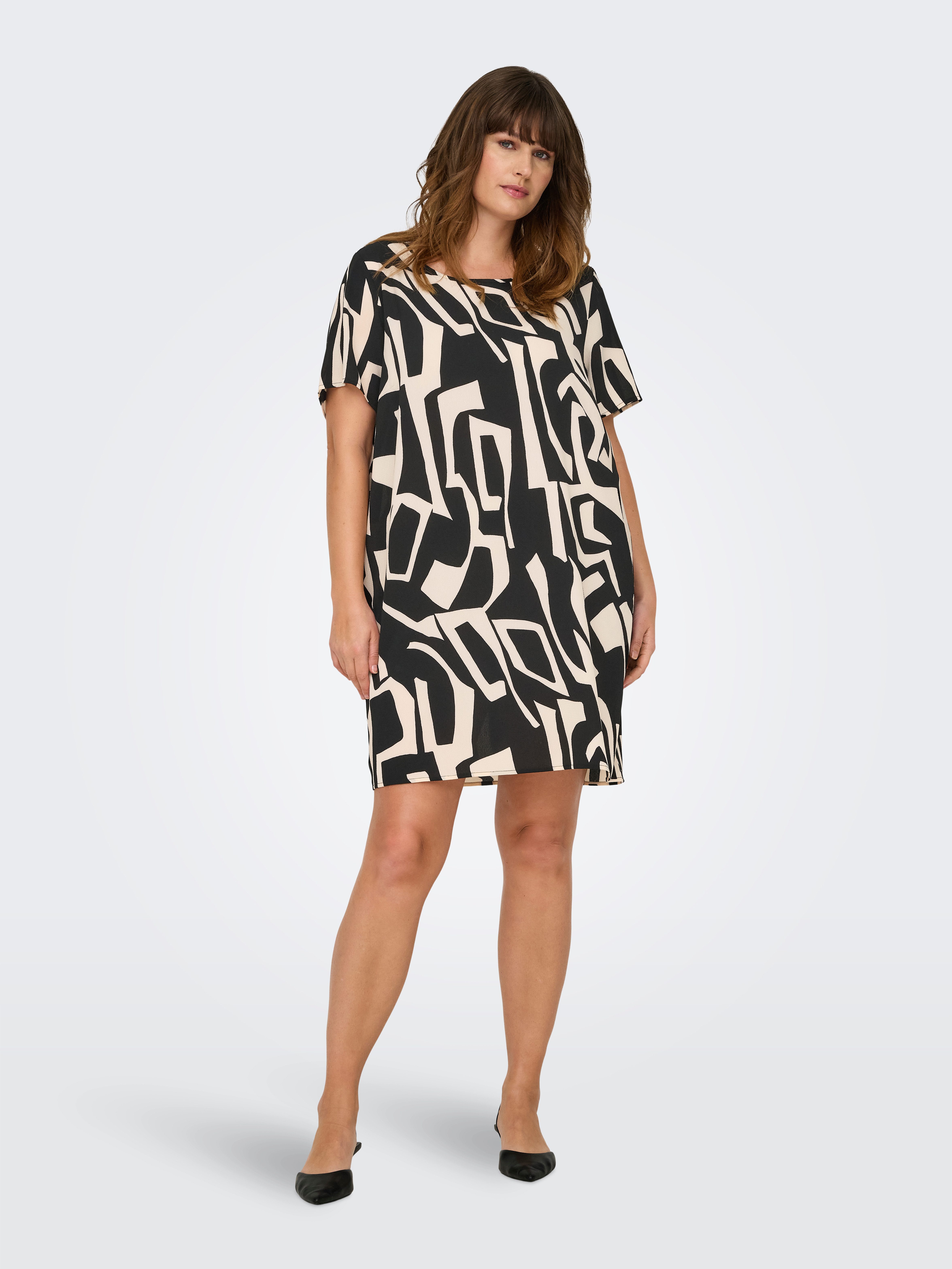 ONLY CARMAKOMA Sommerkleid CARLUX SS TUNIC DRESS WVN NOOS Materialmix, loose fit
