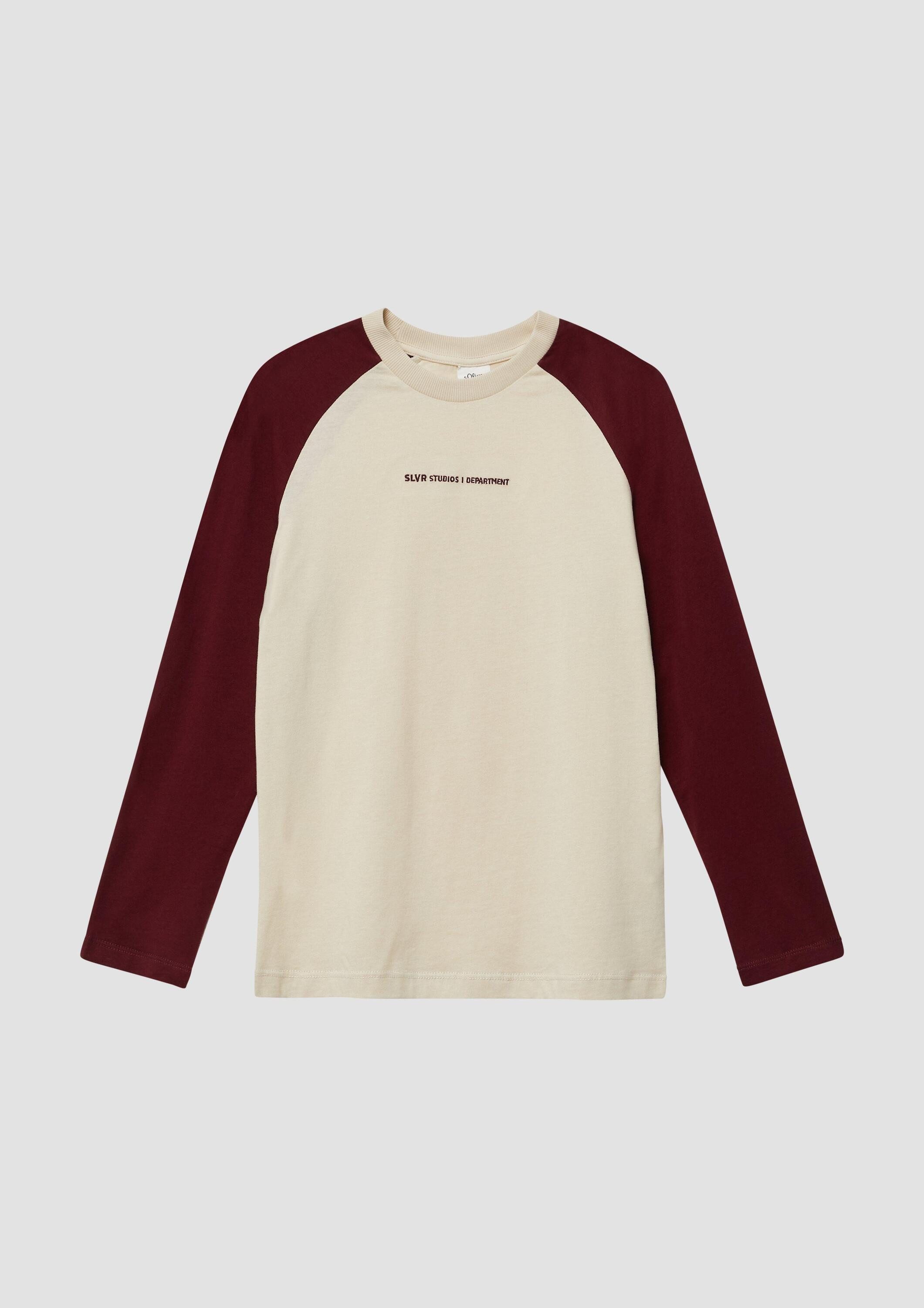 s.Oliver Langarmshirt T-Shirt Longsleeve im Colour-Blocking-Stil mit Stickerei-Detail