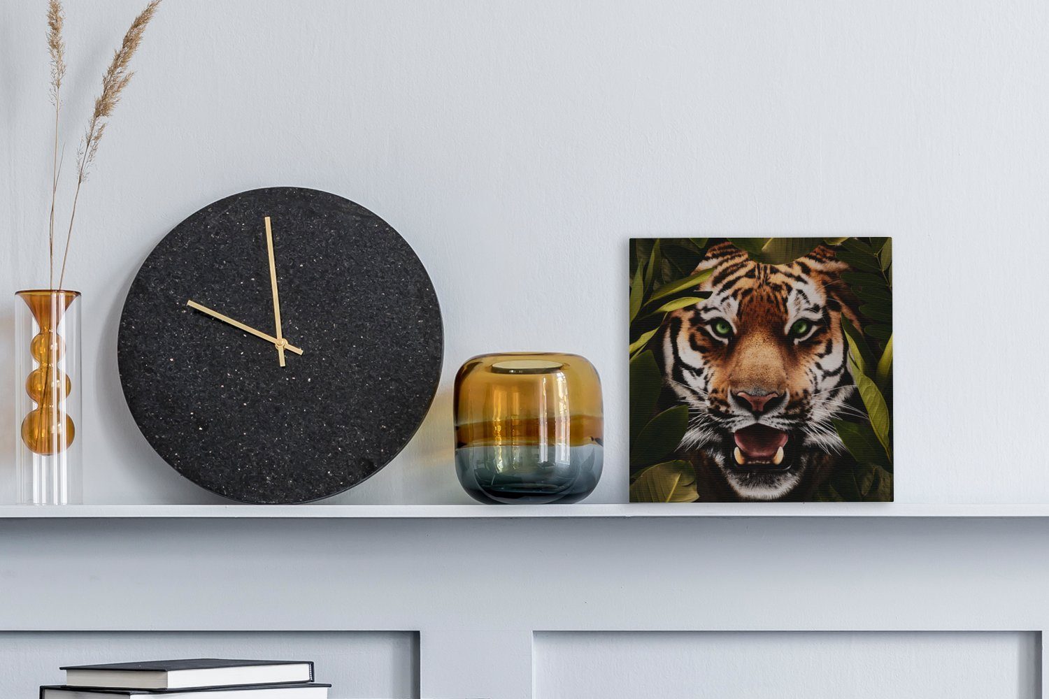 OneMillionCanvasses® Leinwandbild Tiger - Blätter Wohnzimmer (1 - Tiere, für Schlafzimmer Bilder Leinwand St)