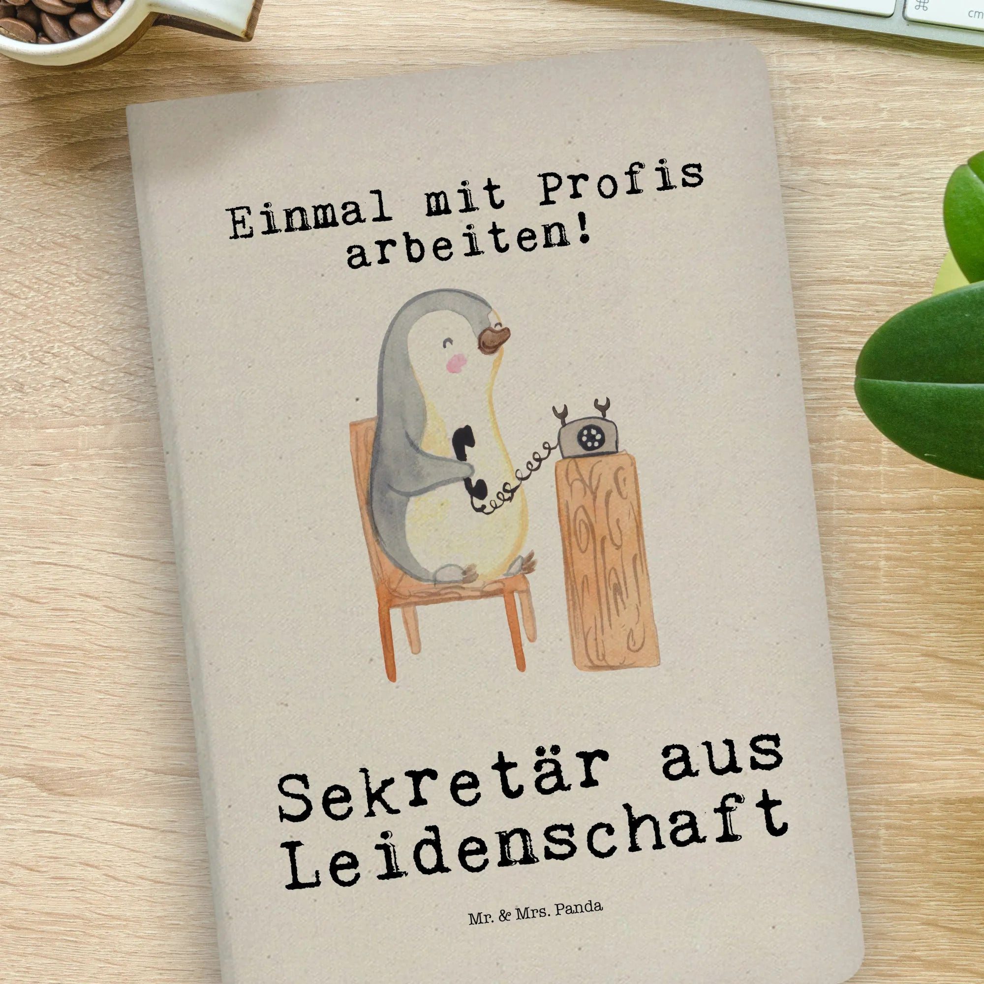 Thumbnail - Mr. & Mrs. Panda Notizbuch Sekretär Leidenschaft - Transparent - Geschenk, Mitarbeiter, DIN A4 N Mr. & Mrs. Panda, Premi...