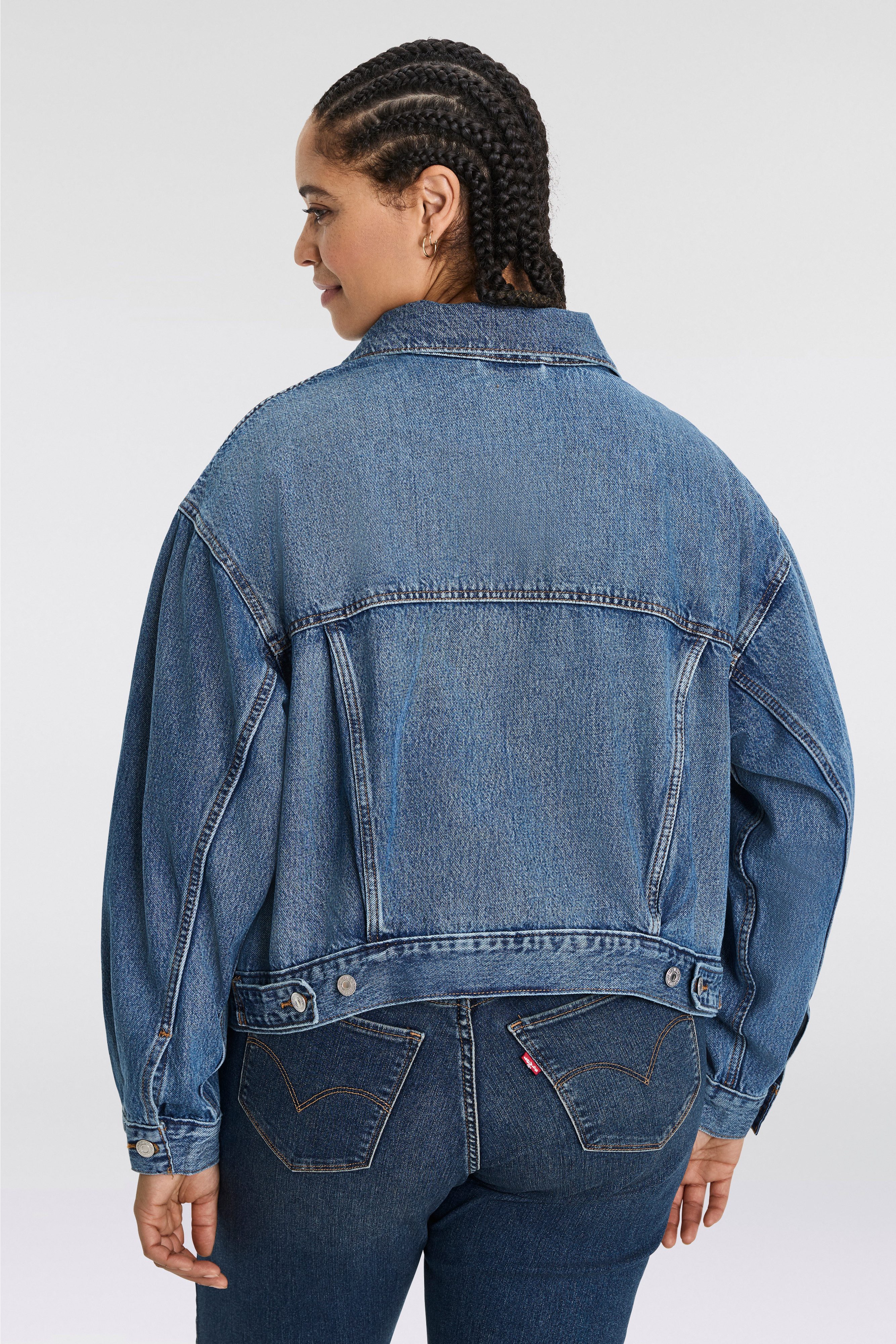 Levi's® Plus Jeansjacke TRUCKER in leichter Used-Waschung