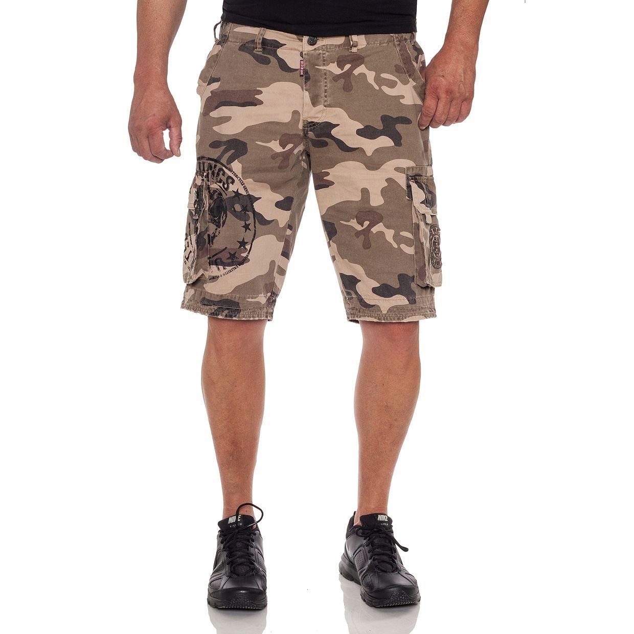 Cargoshorts Skull UNCS Tarnmuster