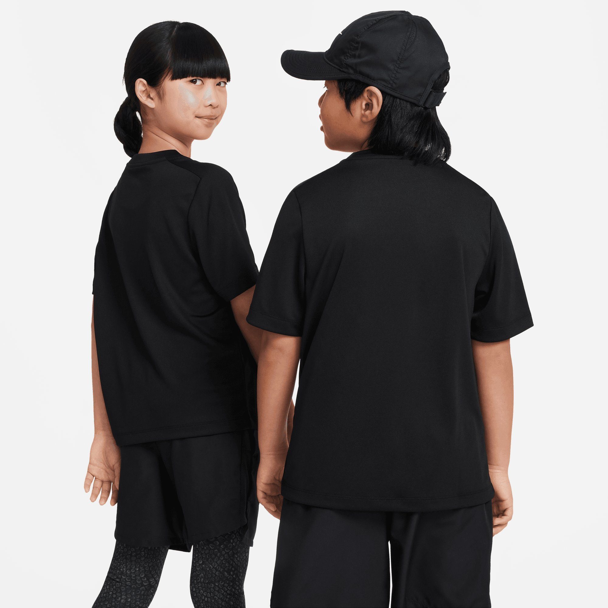 Nike (BOYS) TOP MULTI+ KIDS' Trainingsshirt DRI-FIT BLACK/WHITE TRAINING BIG