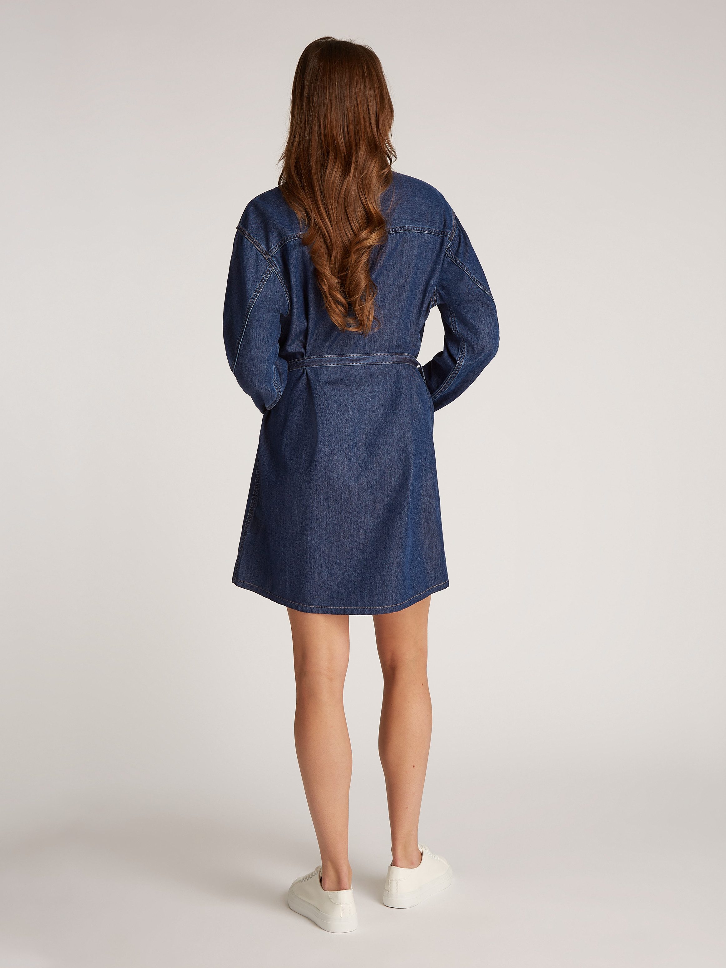 Calvin Klein Jeans Jeanskleid BELTED TENCEL DENIM SHIRT DRESS mit Logostick günstig online kaufen