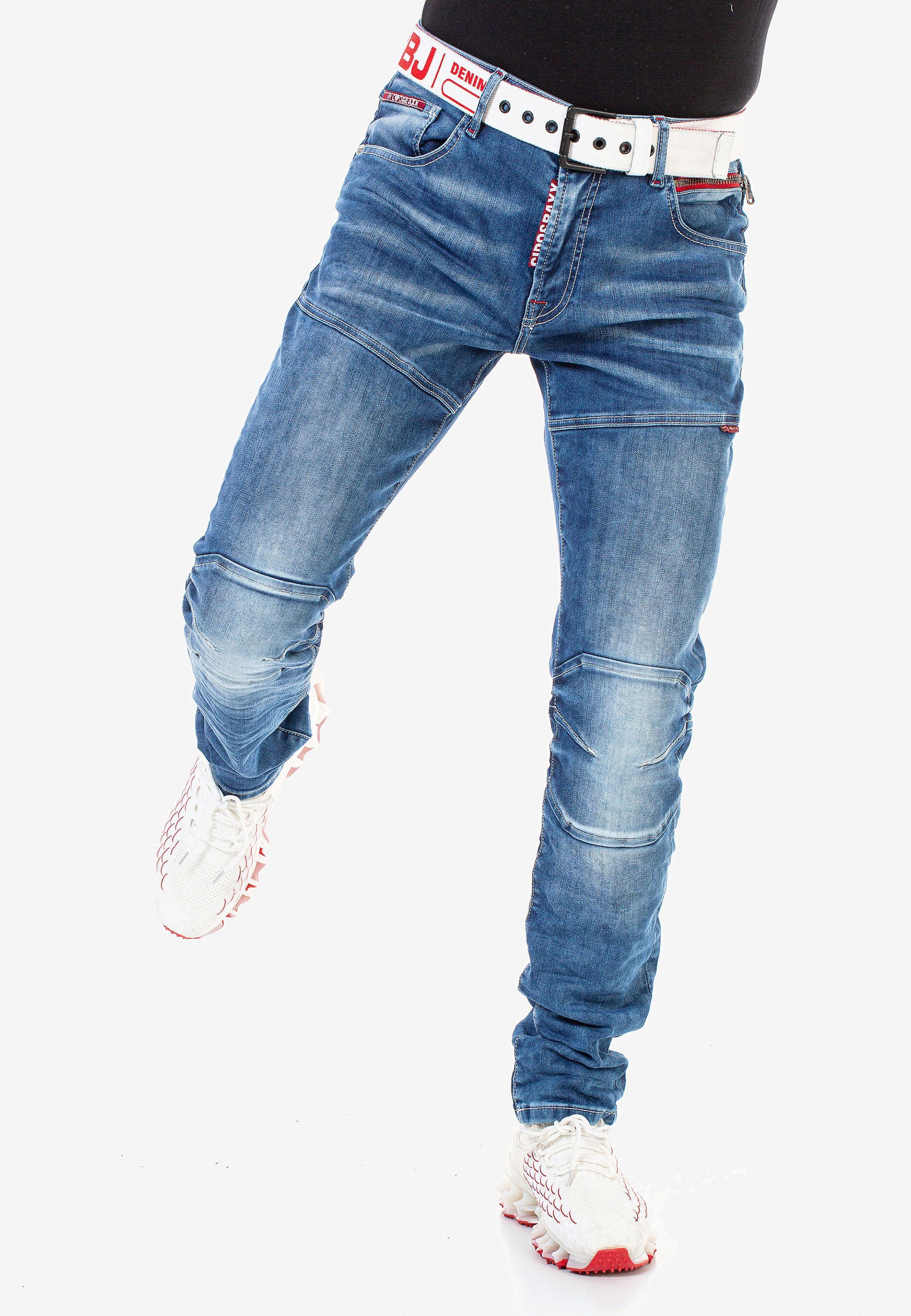 trendigen Ziernähten mit Cipo Baxx Straight-Jeans &