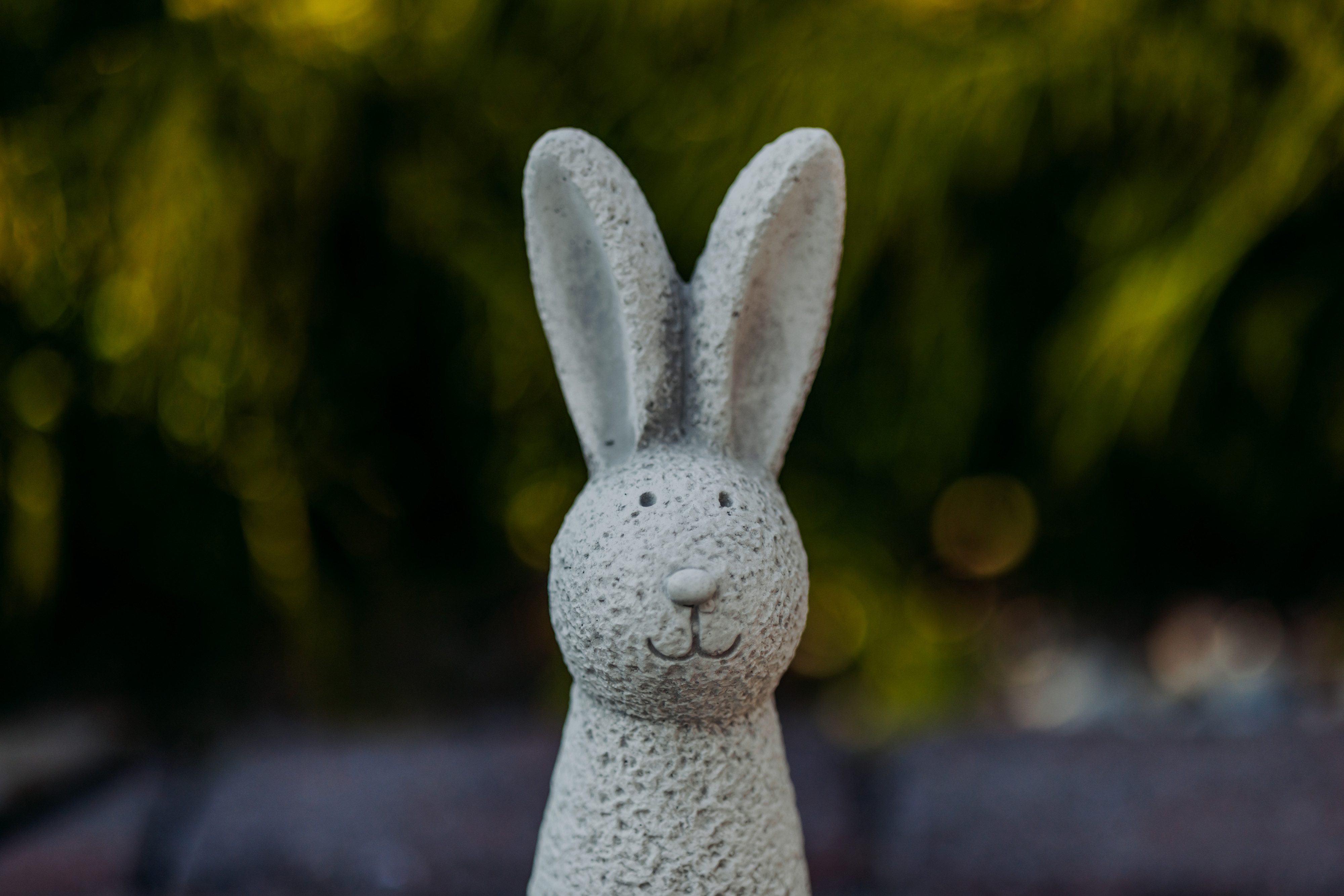 gartendekoparadies.de Gartenfigur Lustige Hasen, Osterhasen, Steinfiguren, Höhe 50 oder 30 cm, Steinguss, (2er-Set), Frostsicher