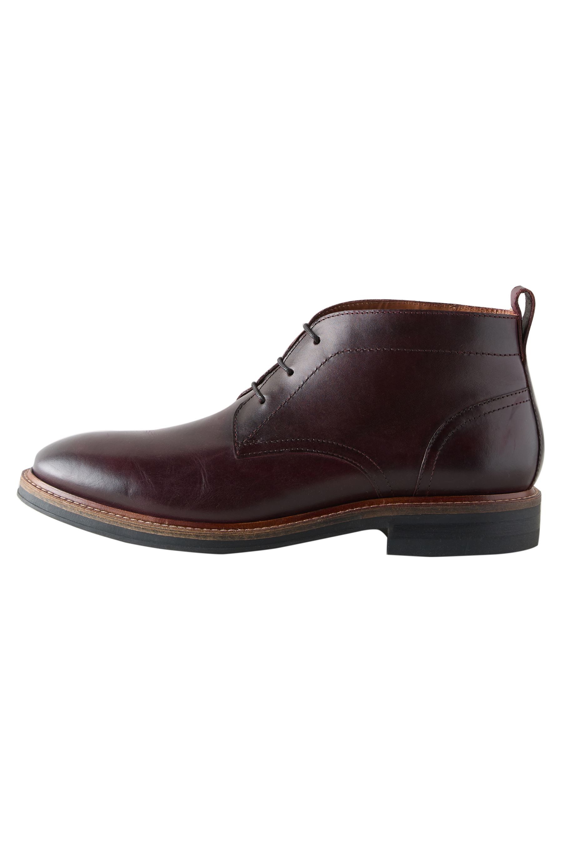 Next Halbhohe Schuhe aus Leder Schnürstiefel