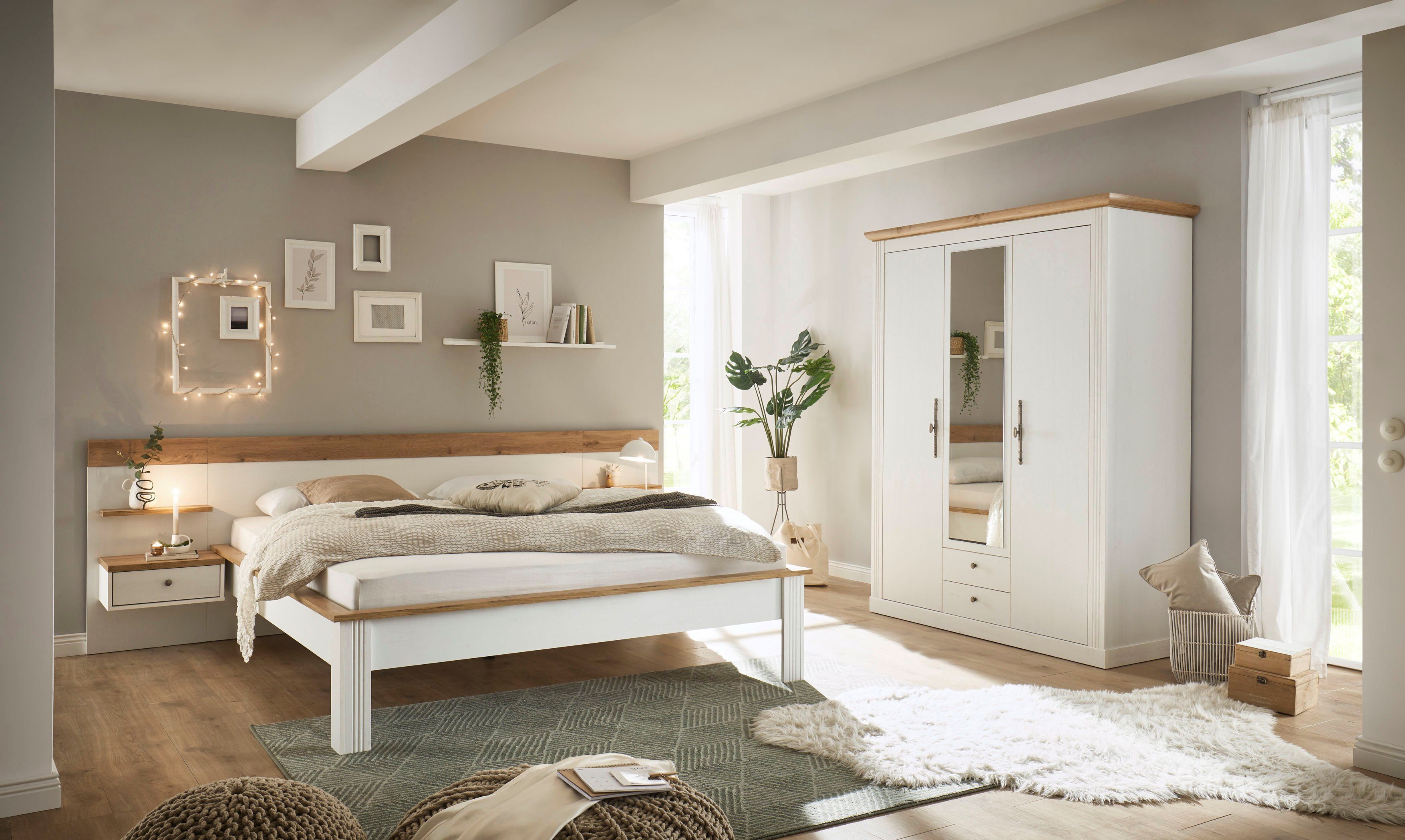 OTTO home Schlafzimmer-Set Westminster, beinhaltet 1 Bett, Kleiderschrank 3-türig und 2 Wandpaneele
