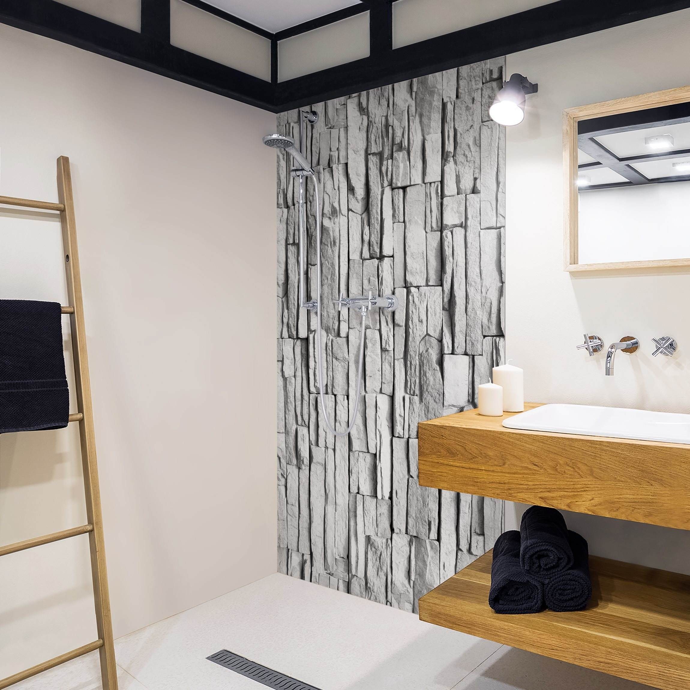 Bilderdepot24 Duschrückwand Steinoptik schwarz weiß Duschrückwand ohne Bohren Dusche, (1-tlg., 0,61 mm starke Folie selbstklebend Wandpaneele Dusche versch. Größen), fugenlose & wasserfeste Motiv Rückwand Wandverkleidung für Duschkabine