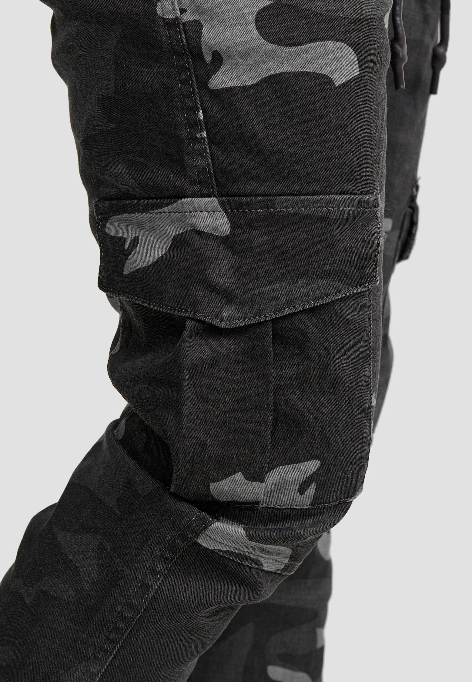 Herren (1-tlg) Slim Code47 Pants, Chino Jeans, Code47 Camouflage Fit, Slim-fit-Jeans Schwarz