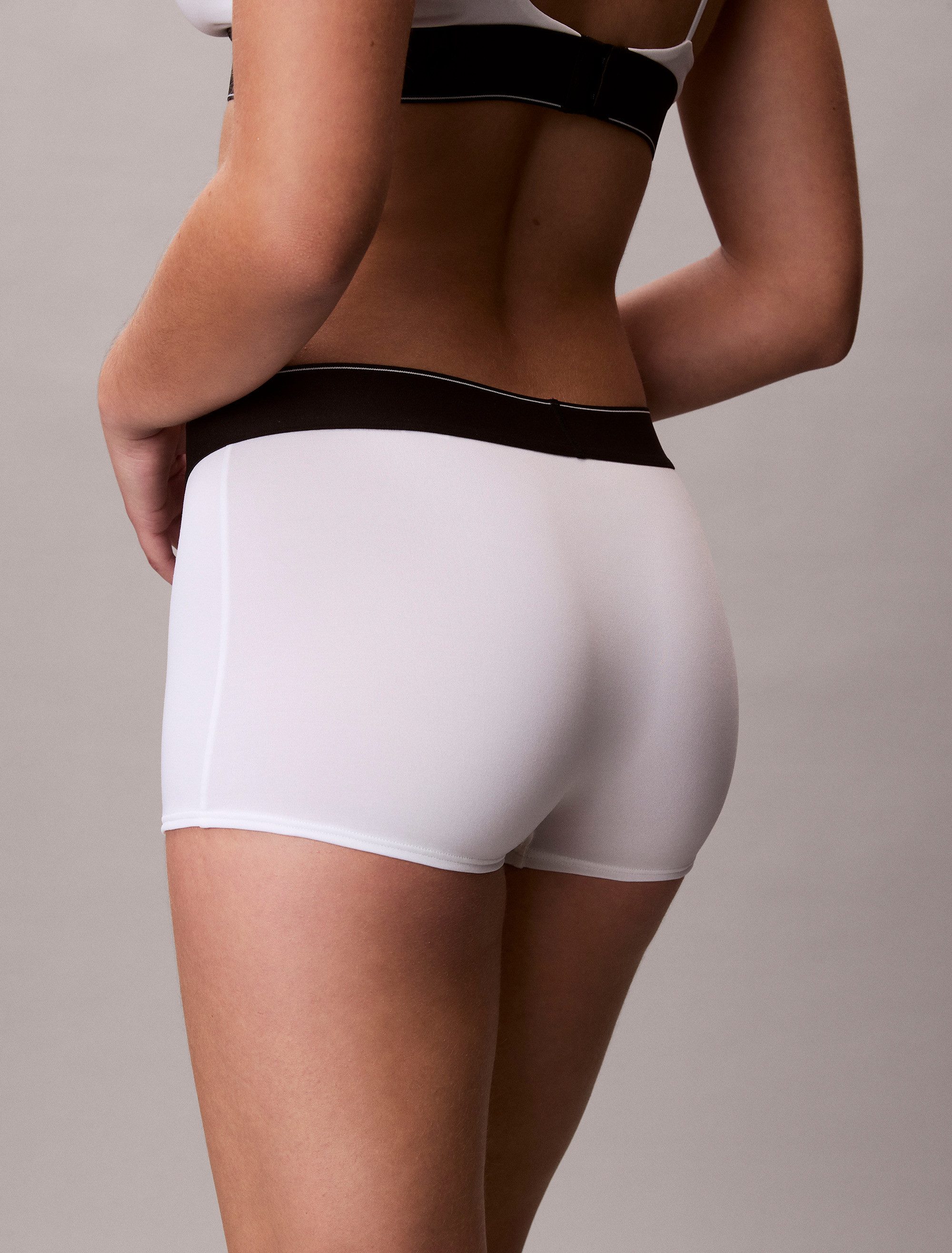 Calvin Klein Underwear Boxershorts BOYSHORT Körpernahe Passform mit elastischem Bund