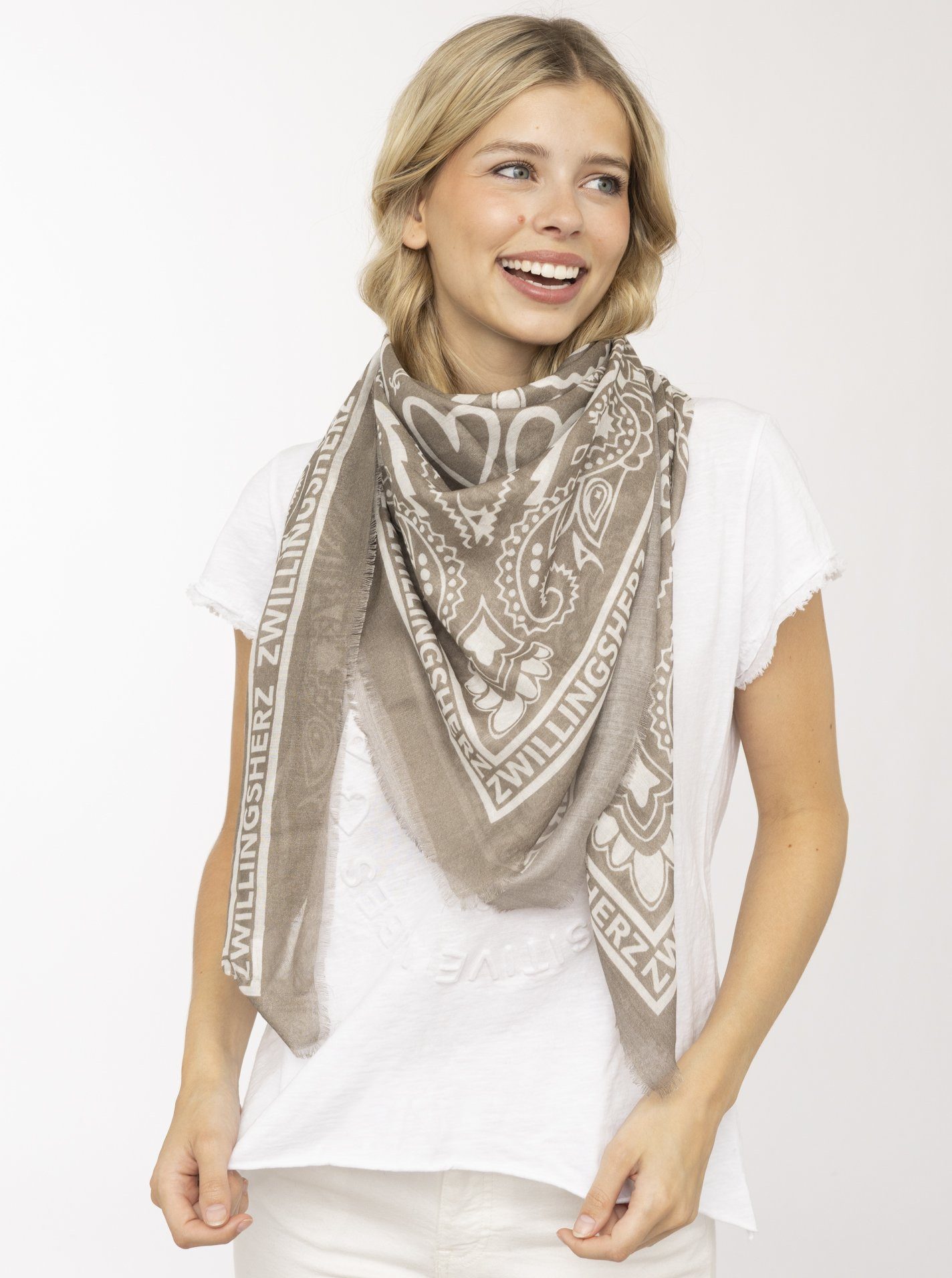 Zwillingsherz Modetuch "Paisley Pattern", Paisley Muster, Fransenabschlüsse rundum, leichtes Material