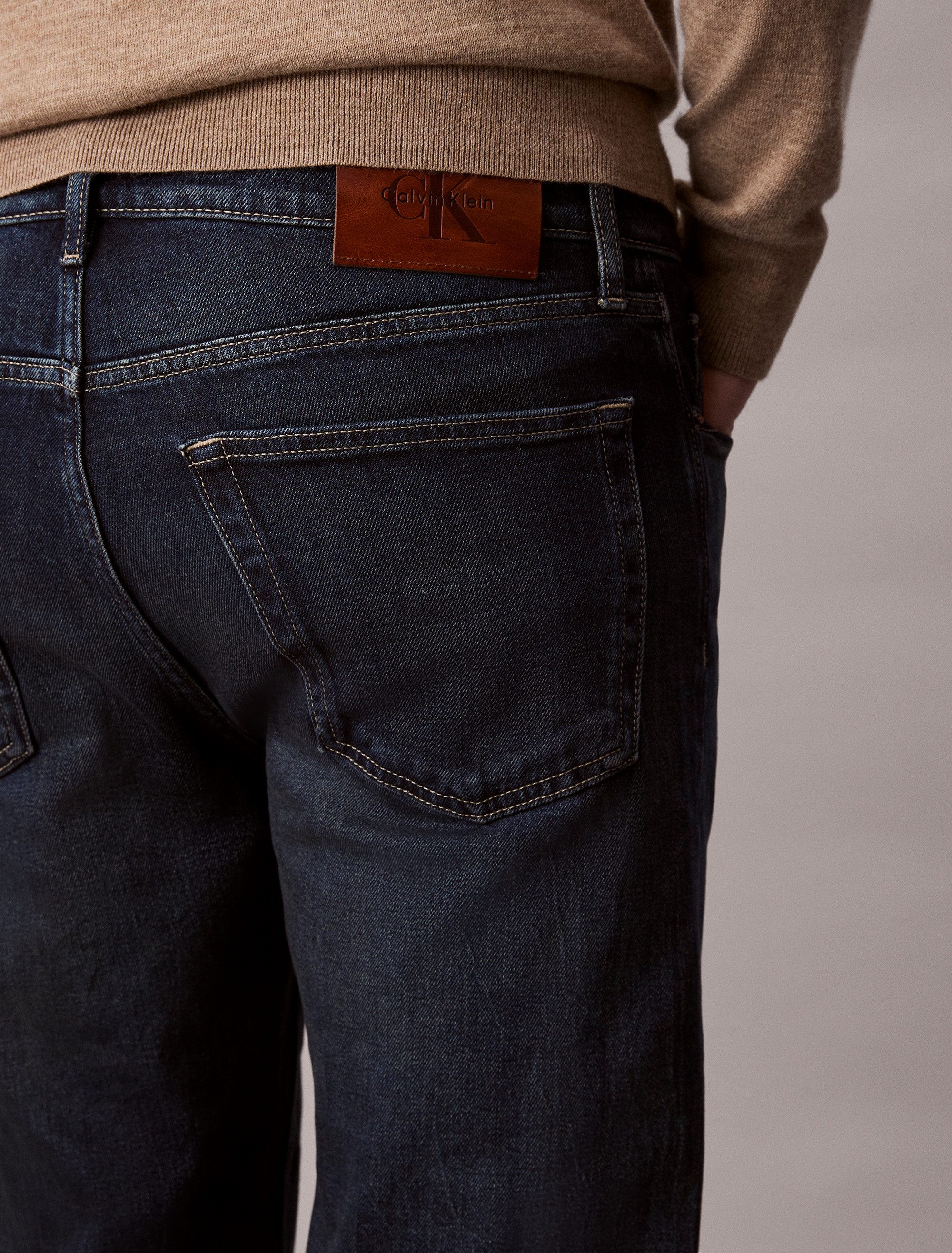 Calvin Klein Jeans 5-Pocket-Jeans Straight Fit, Baumwoll-Stretch – Bild 4 von 5