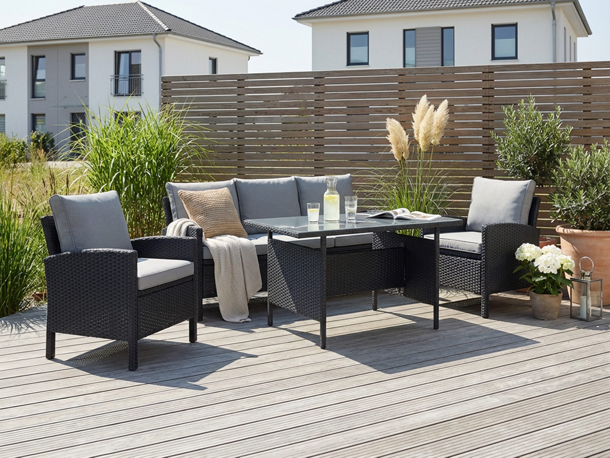KONIFERA Gartenlounge-Set »Brooklyn«, (Set, 12-tlg., 1x 3er Sofabank, 2 Sessel, Tisch 66x120x74 cm, inkl. Auflagen), Stahl/Polyrattan