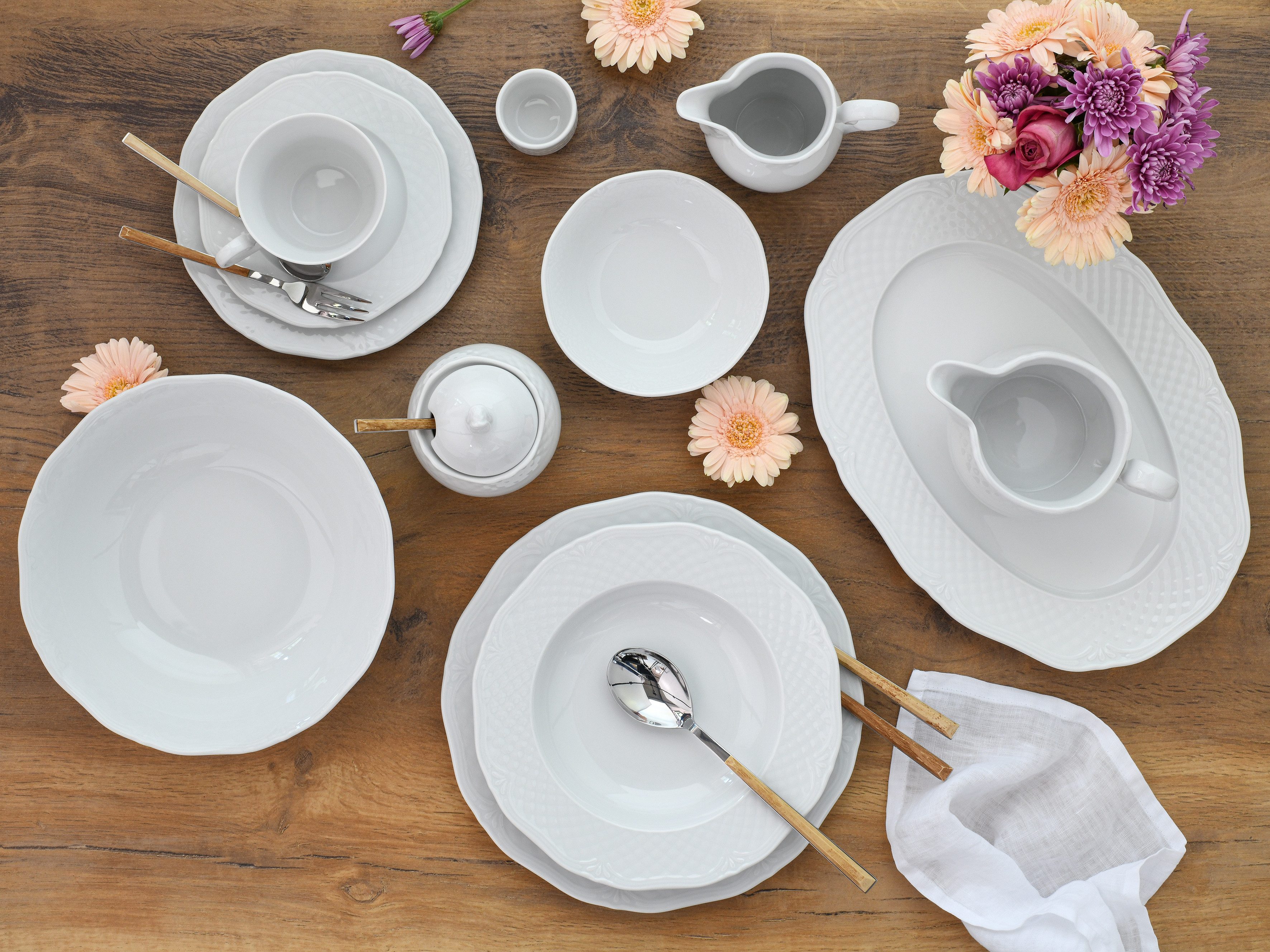 creaTable Kombiservice Geschirr-Set Arianne (61-tlg), 8 Personen, Porzellan, Service, weiß, klassische, Form, 61 Teile, für 8 Personen – Bild 4 von 5