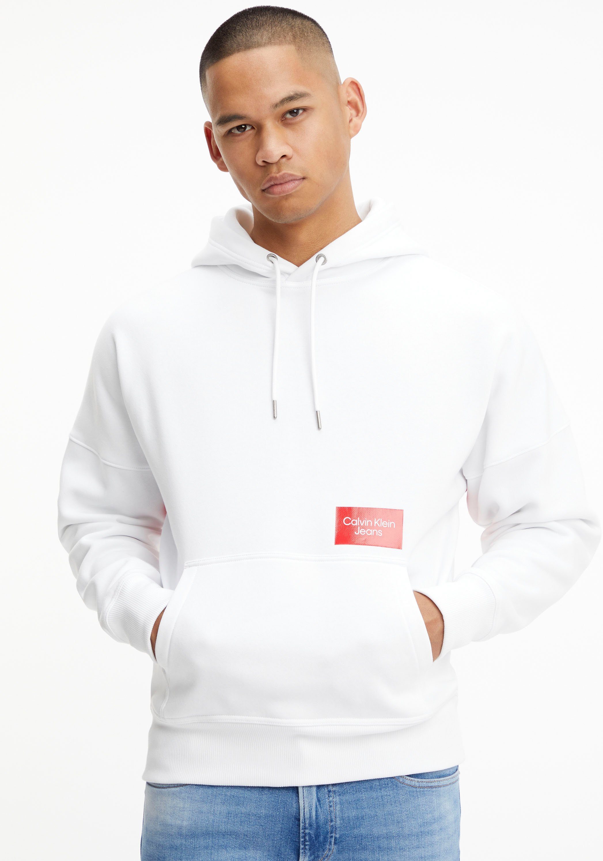 Calvin Calvin Logodruck Klein Kapuzensweatshirt Rücken auf Jeans mit Klein BOLD LOGO HOODIE dem COLORBLOCK