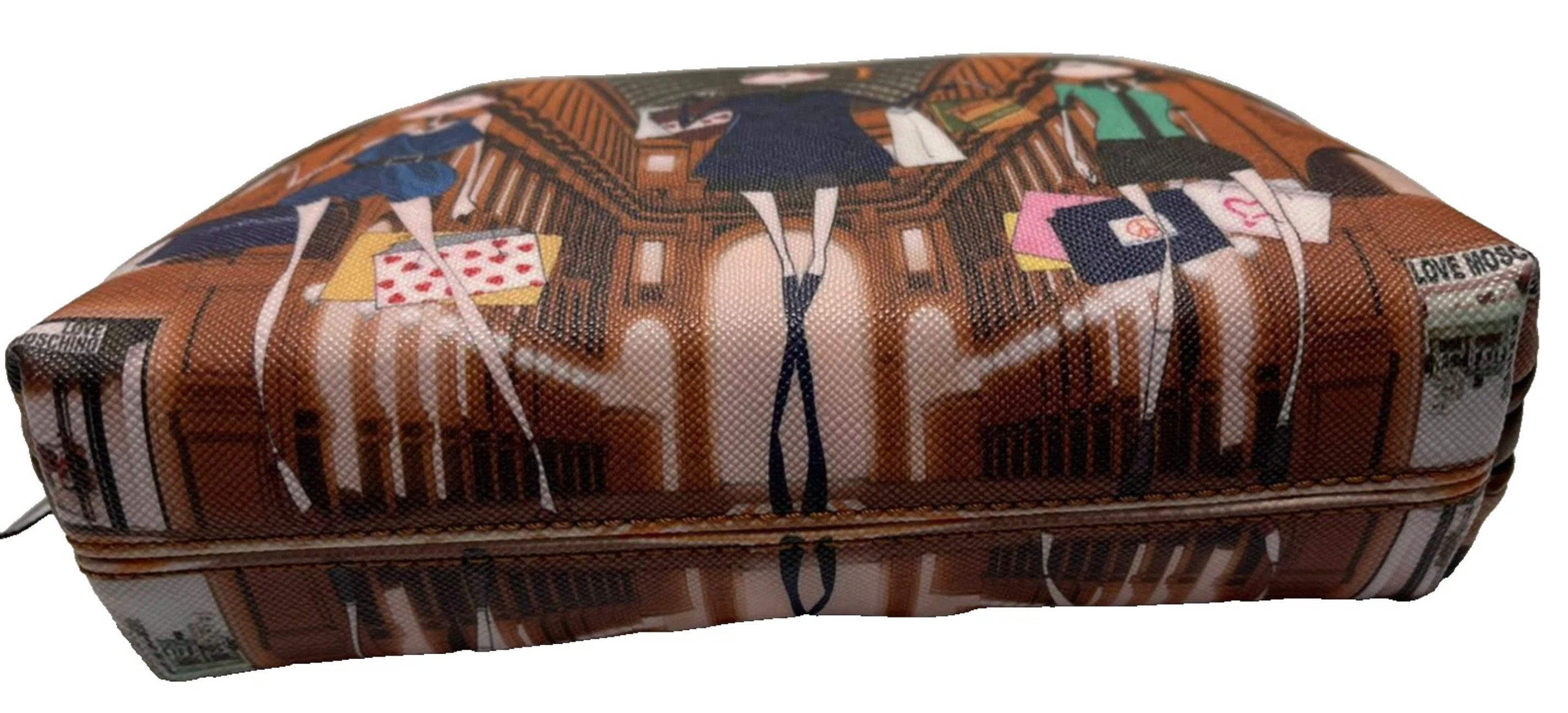 LOVE MOSCHINO Kulturbeutel Makeup Travel Clutch Reise Kosmetiktasche Tasche, Vielseitig einsetzbar: Reise, Alltag, Zuhause