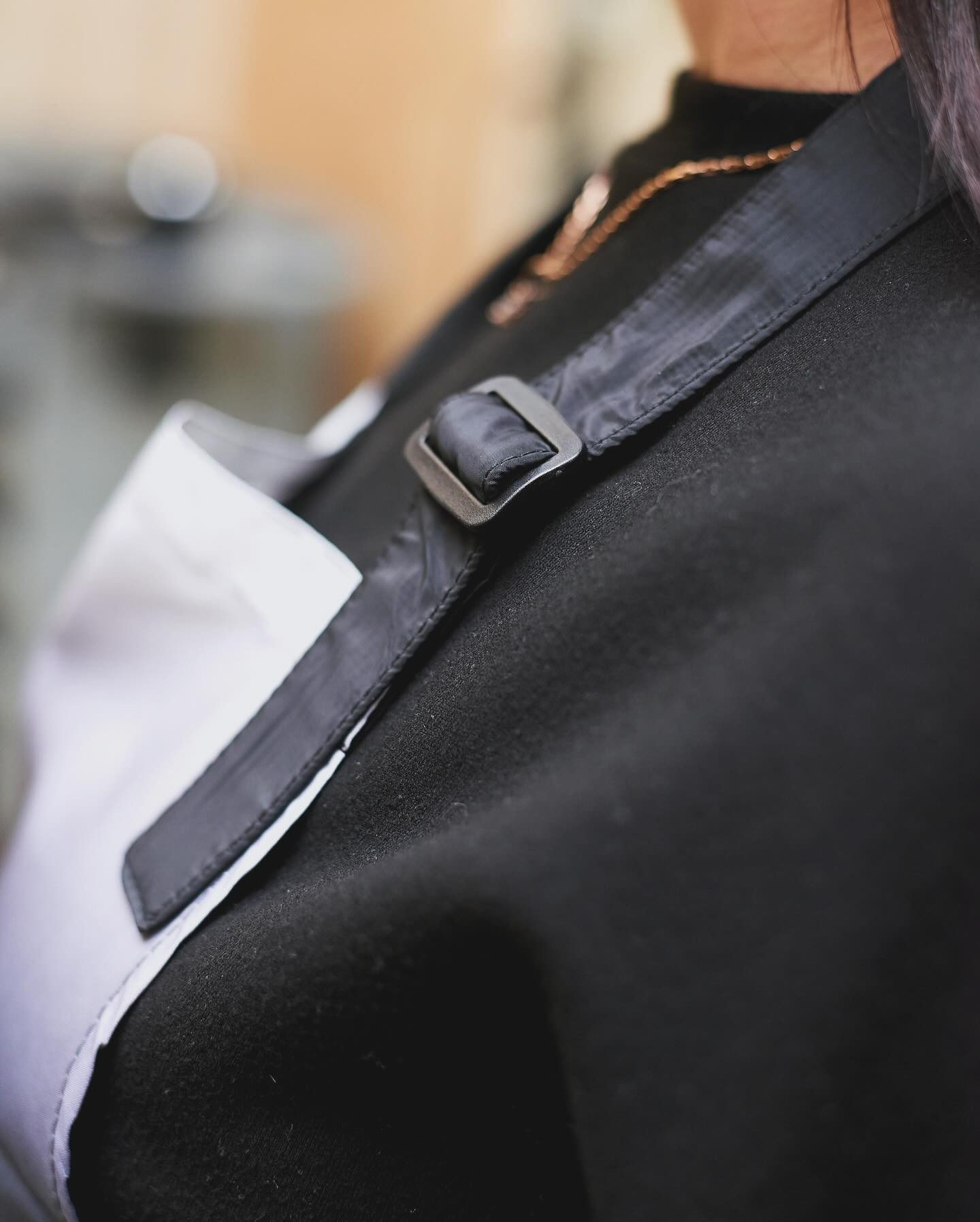 STM Company Kittelschürze Berufsschürze "Ambre" mit Taschen, Für Friseur, Kosmetik & Gastronomie