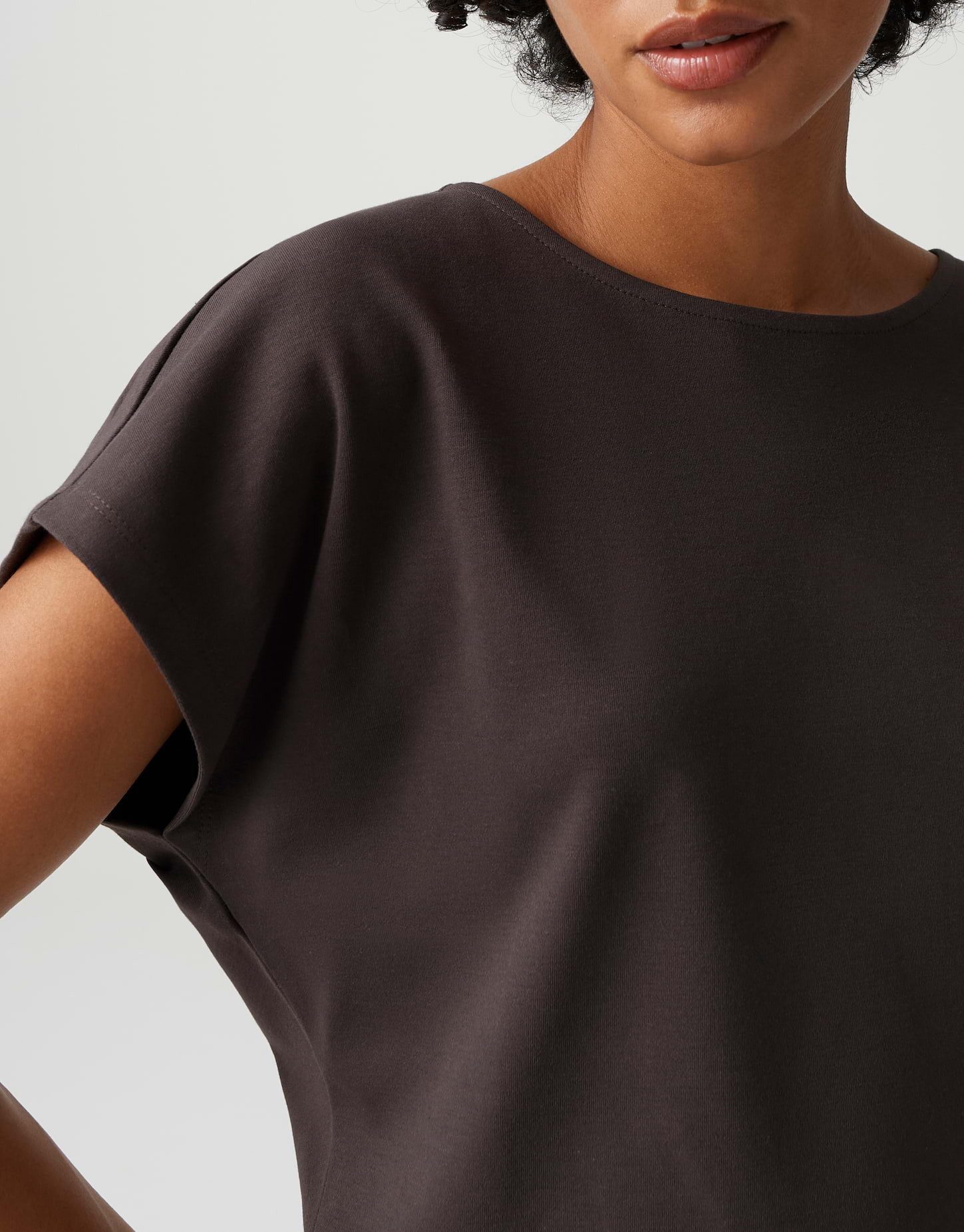 OPUS Kurzarmshirt Suschel aus Jersey mit lockerer Passform weich fließender Fall, glatter Griff, Casual – Bild 4 von 5