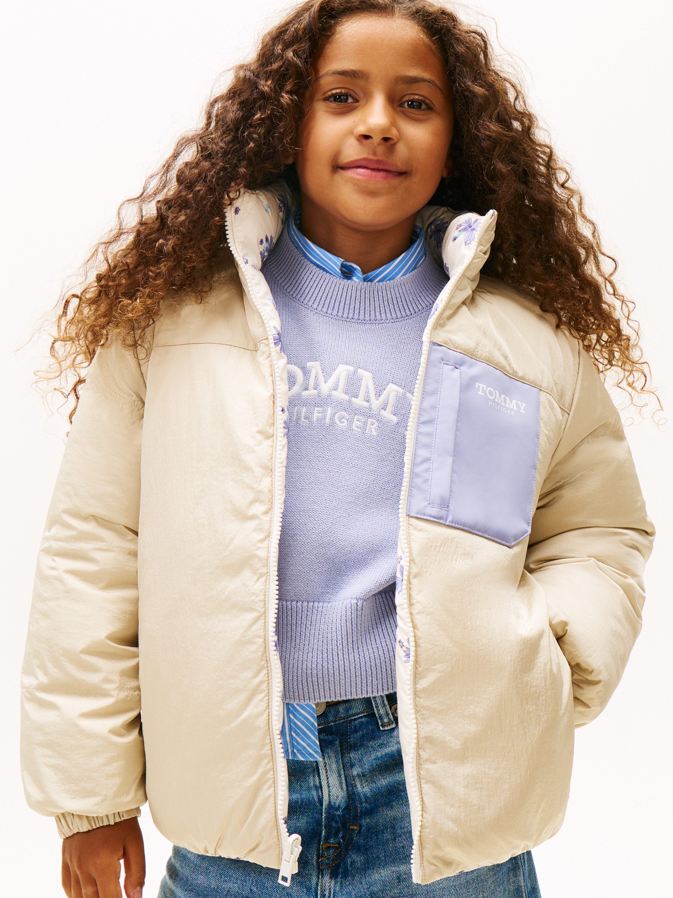 Tommy Hilfiger Wendejacke FLOWER AOP REVERSIBLE PUFFER Regular fit, Kinder bis 16 Jahre – Bild 2 von 5