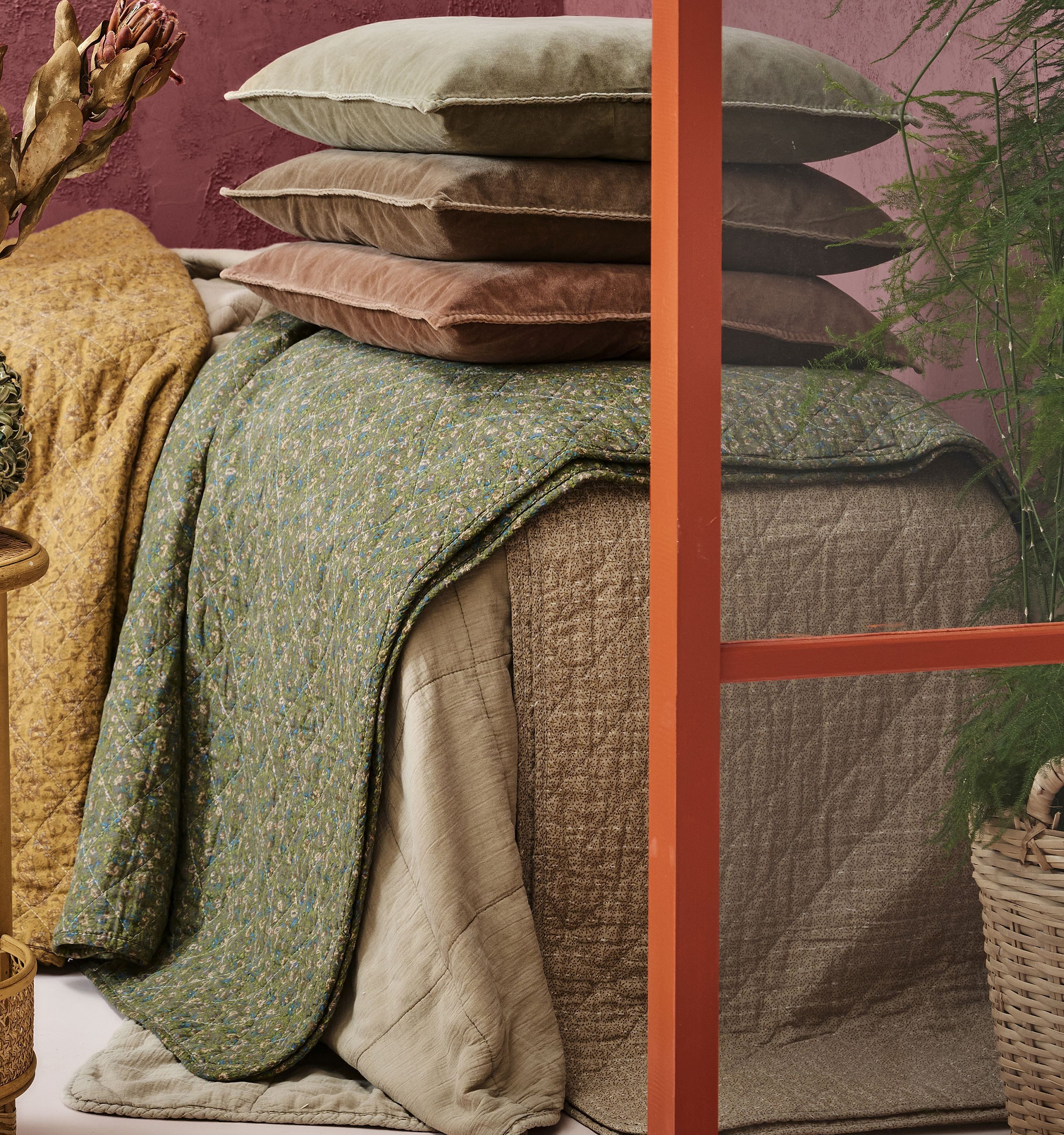 Ib Laursen Tagesdecke Ib Laursen - Decke Quilt Wohndecke Überwurf 180x130cm Grün Blumen