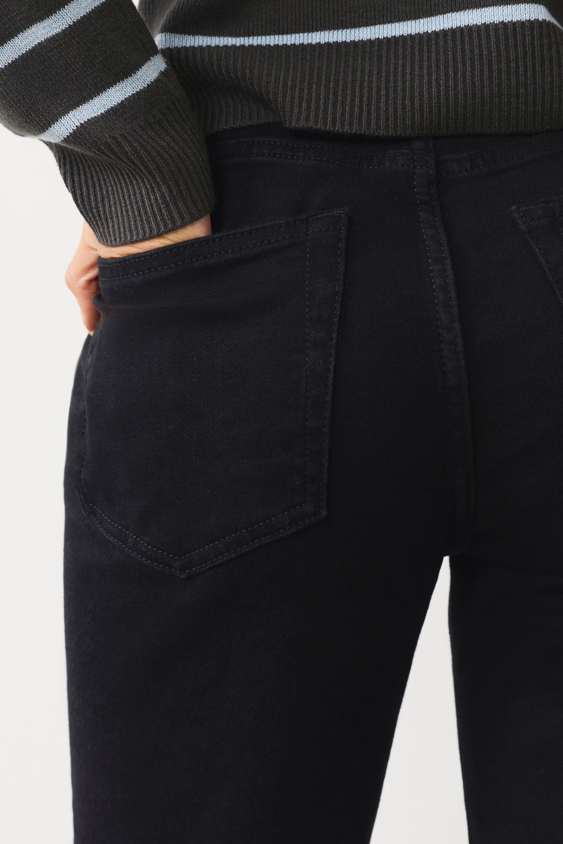 Next Slim-fit-Jeans Slim Fit Stretch-Jeans mit mittelhohem Bund (1-tlg)
