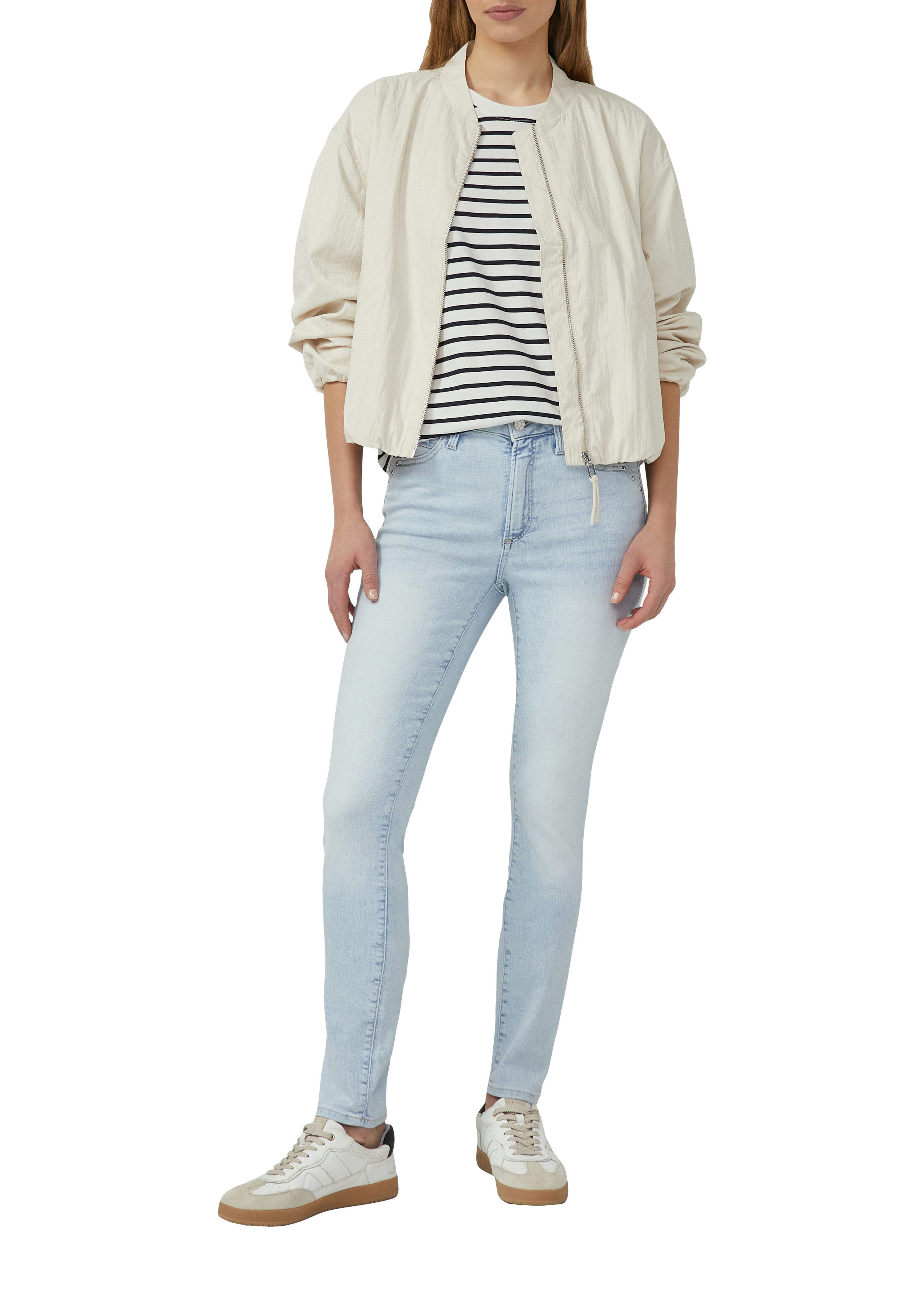s.Oliver Skinny-fit-Jeans IZABELL in coolen, unterschiedlichen Waschungen