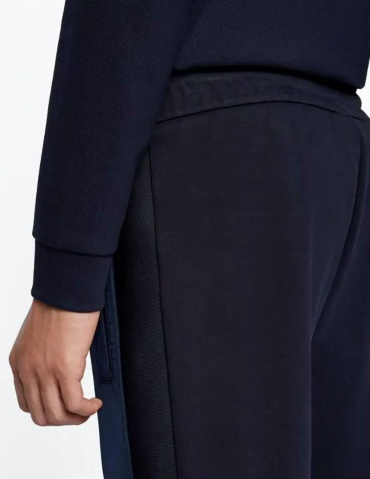 BOSS Loungepants Lamont 55 Performance Wasserabweisend Jogginghose Wasserabweisendes Material für Schutz bei nassem Wetter