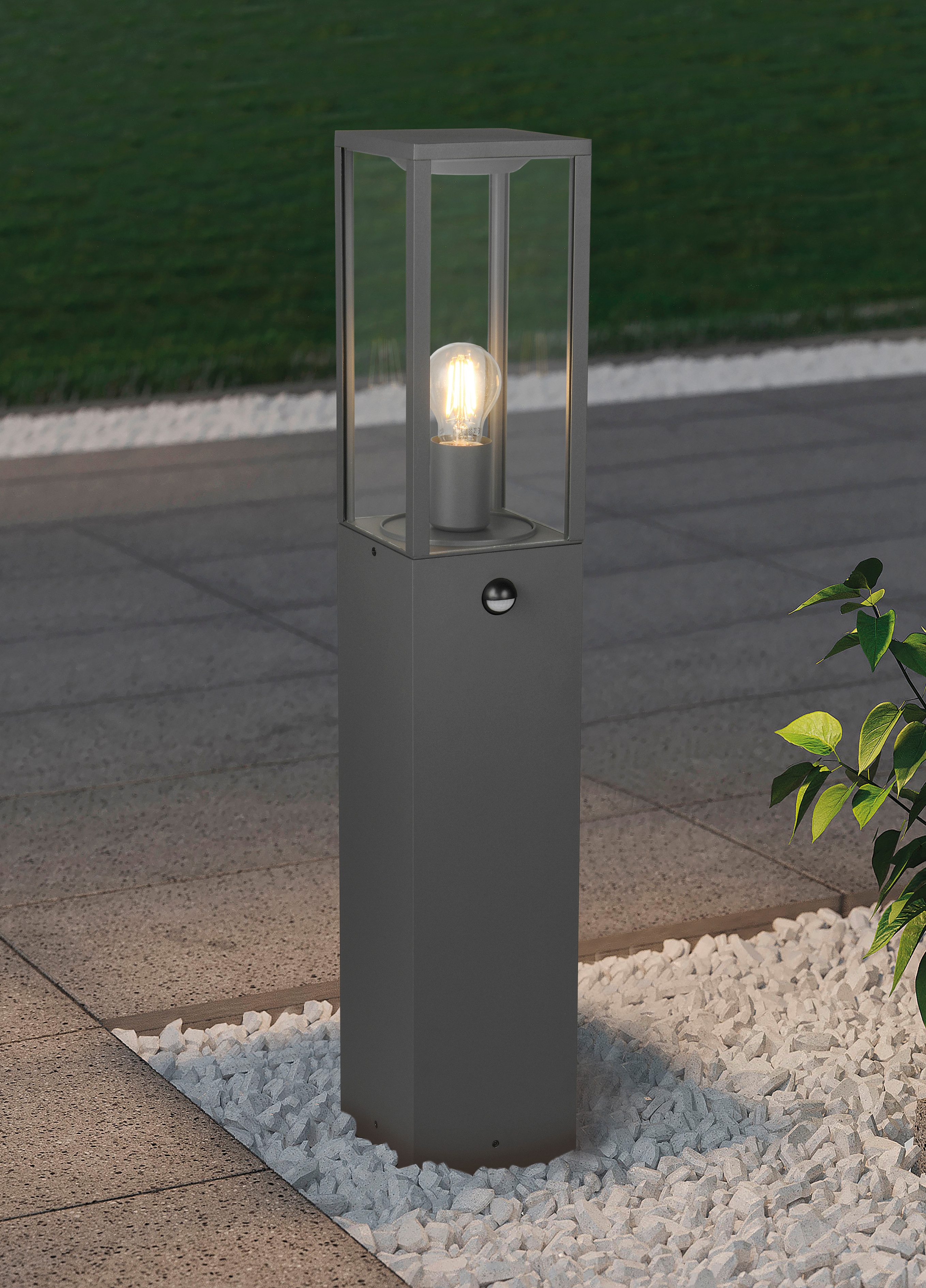 TRIO Leuchten Außen-Stehlampe GARONNE, Outdoor Wegeleuchte mit Bewegungsmelder IP44, 80cm hoch, Bewegungsmelder, Leuchtmittel wechselbar, warmweiß - kaltweiß, exkl 1x E27 max 60W, Stehleuchte für Garten & Terrasse aus Metall
