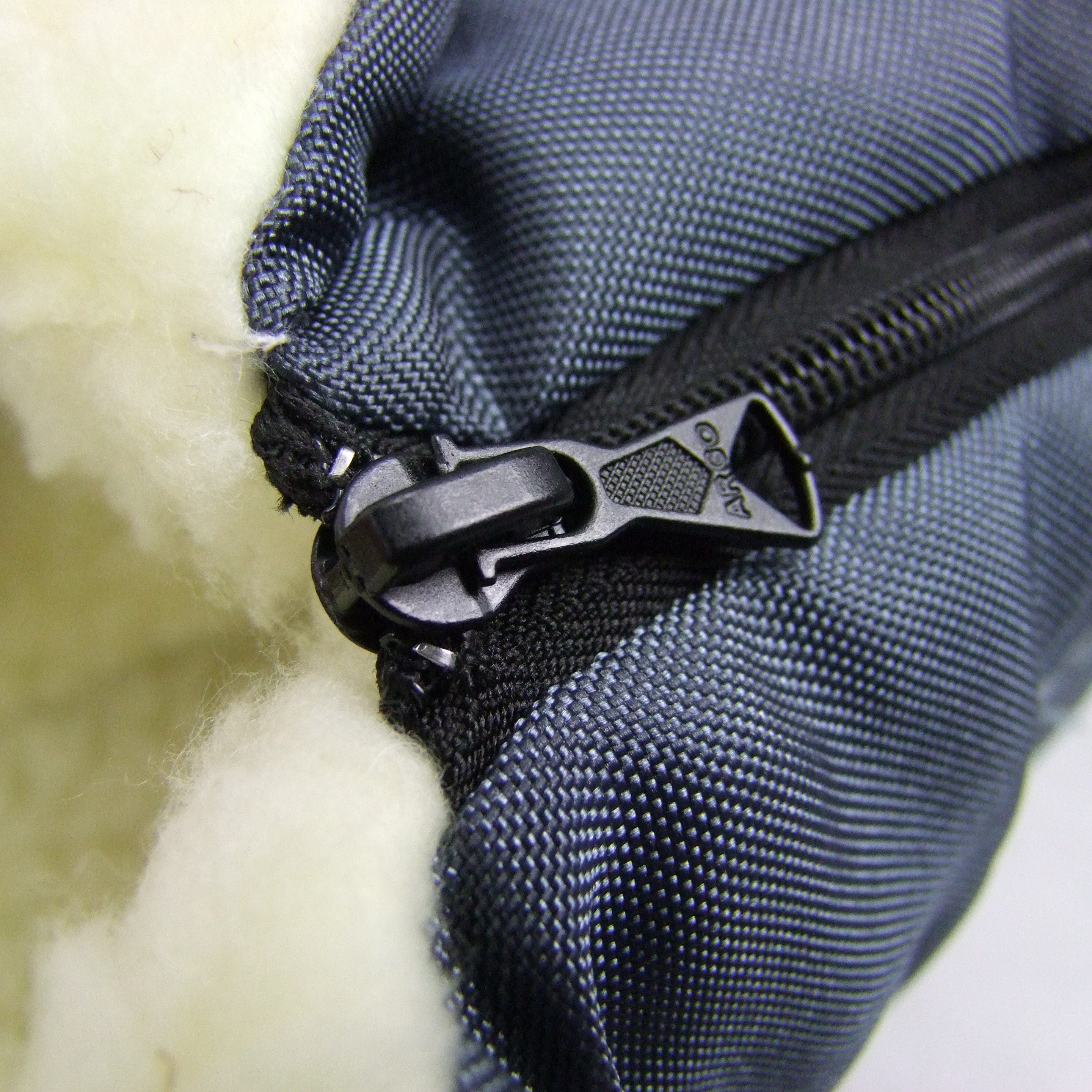 BambiniWelt by Rafael K. Fußsack Winterfußsack Fußsack für Babyschalen universal mit Lammwolle – Bild 5 von 5