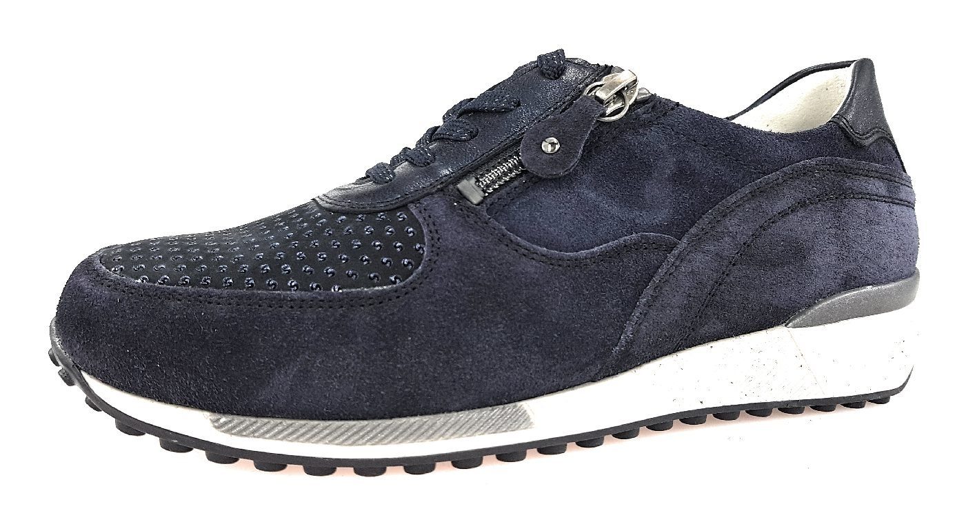 Sneaker low Schnürschuh