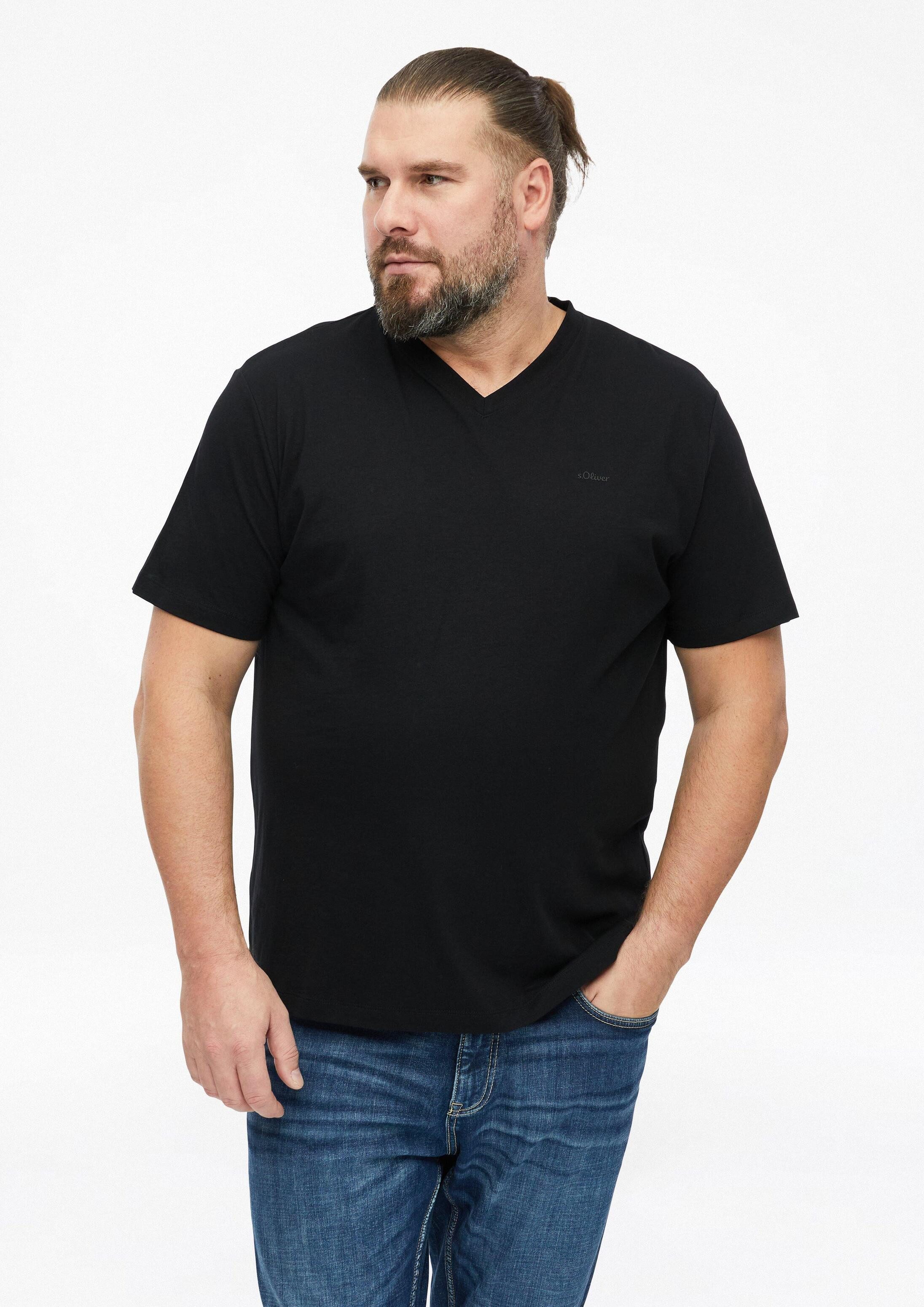 s.Oliver Kurzarmshirt T-Shirt Baumwoll-T-Shirt mit Logo-Print und V-Neck