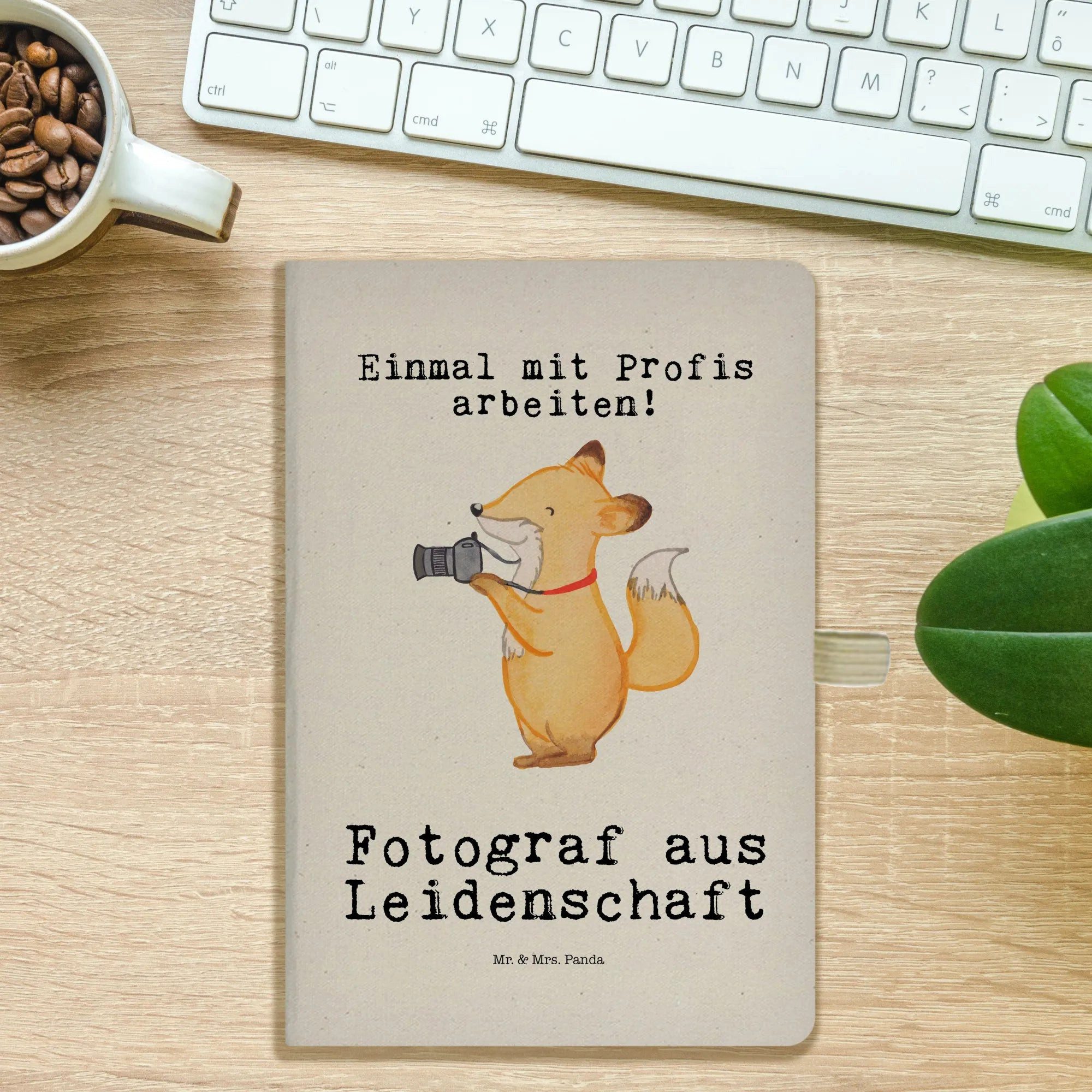 Thumbnail - Mr. & Mrs. Panda Notizbuch Fotograf Leidenschaft - Transparent - Geschenk, Dankeschön, Notizheft Mr. & Mrs. Panda, Umwel...