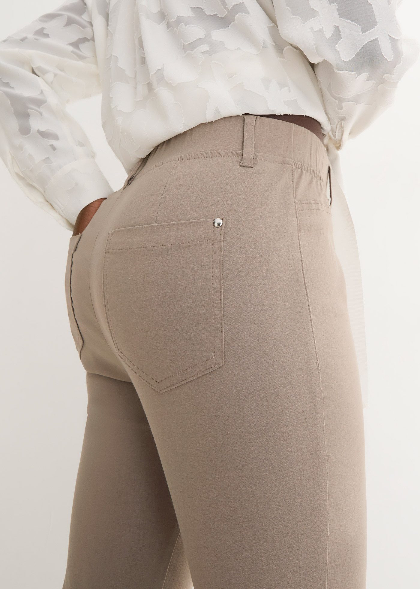 bonprix Stretch-Hose aus Viskose, Slim Fit Passform, Schlupfform mit Gürtelschlaufen