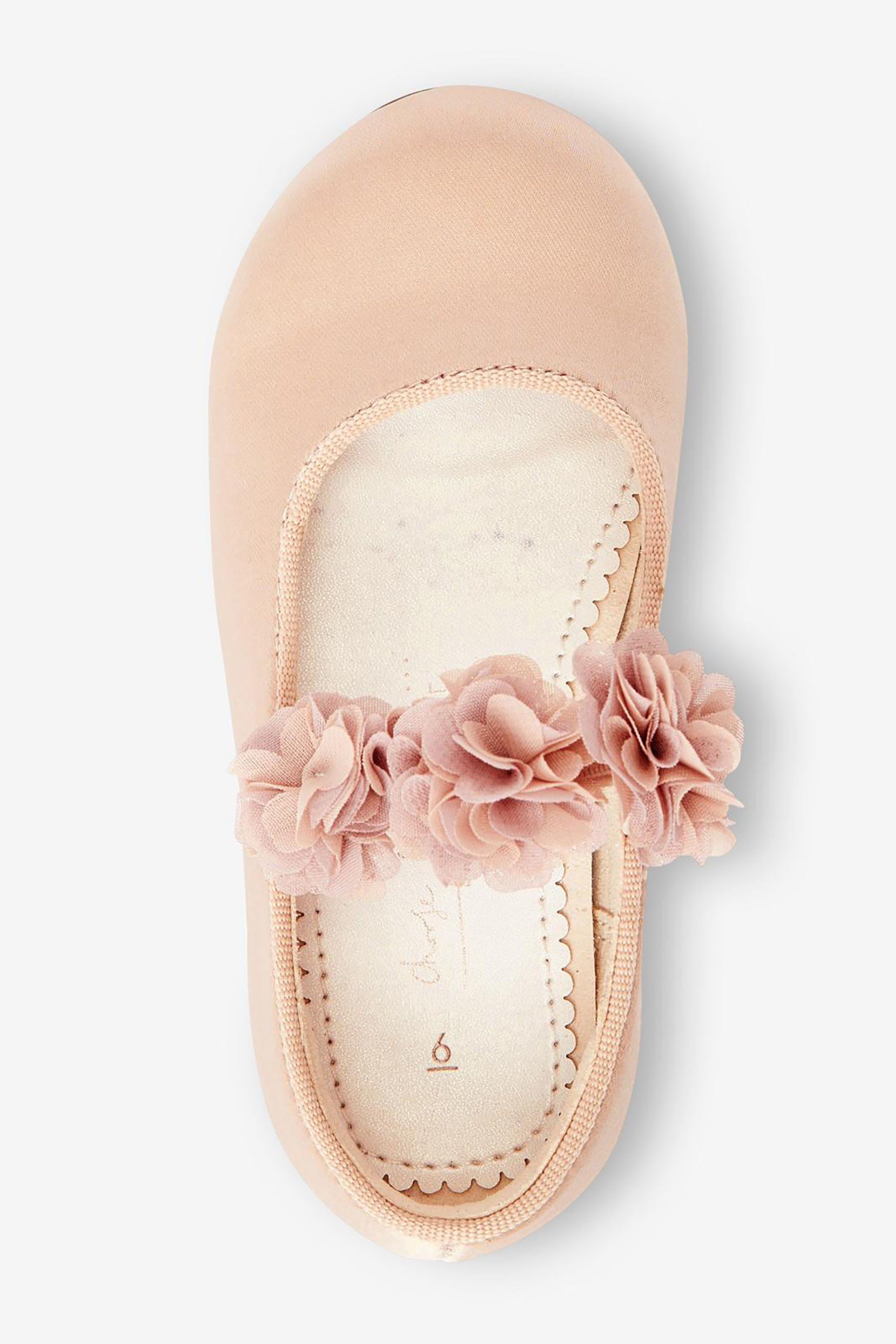 Resistant Next Anlässe für Pink Satin Fleckenabweisende (1-tlg) Stain besondere Schuhe T-Strap-Sandale