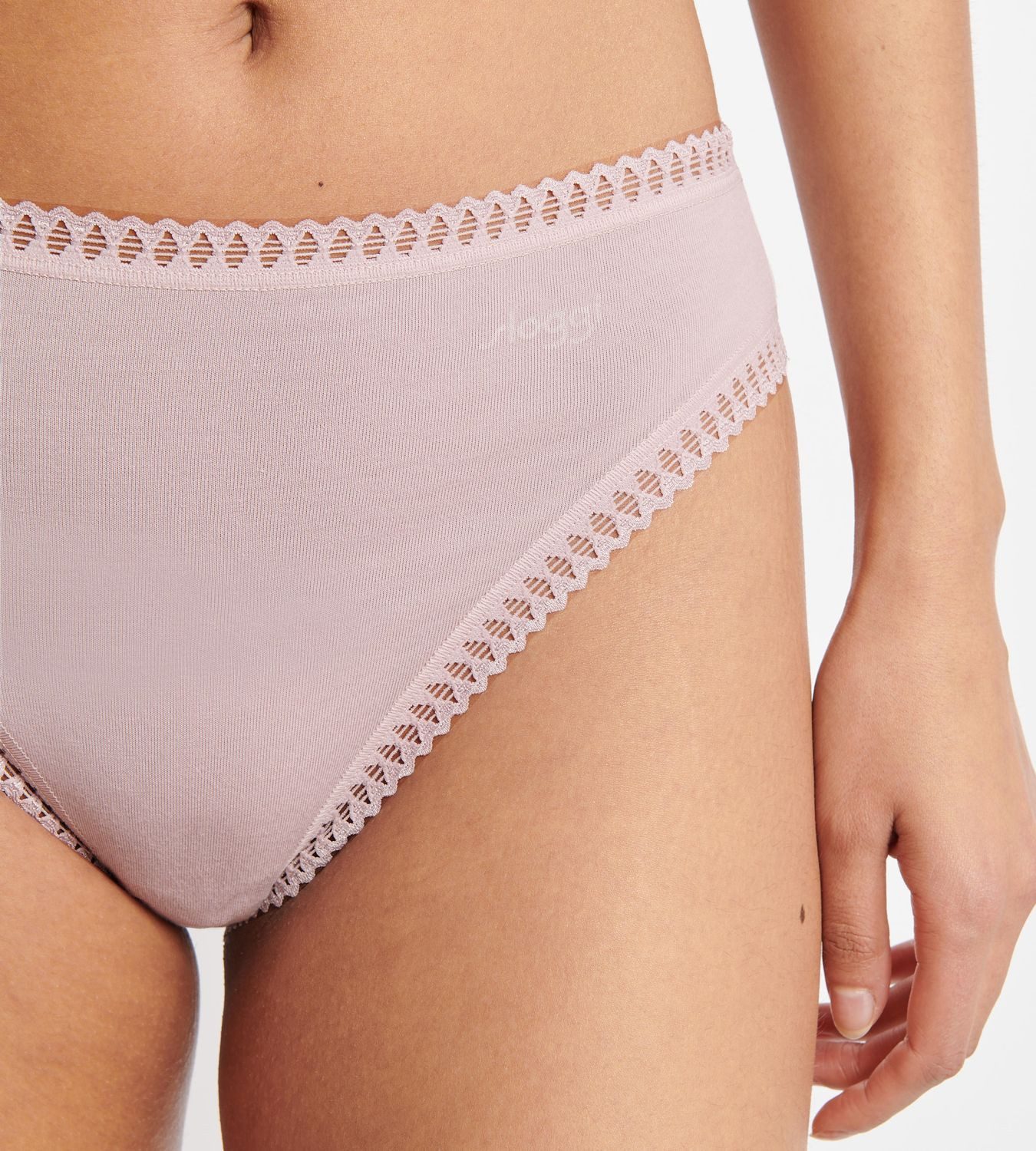 sloggi Slip High Leg Go Crush (Set) Spitzenapplikation
