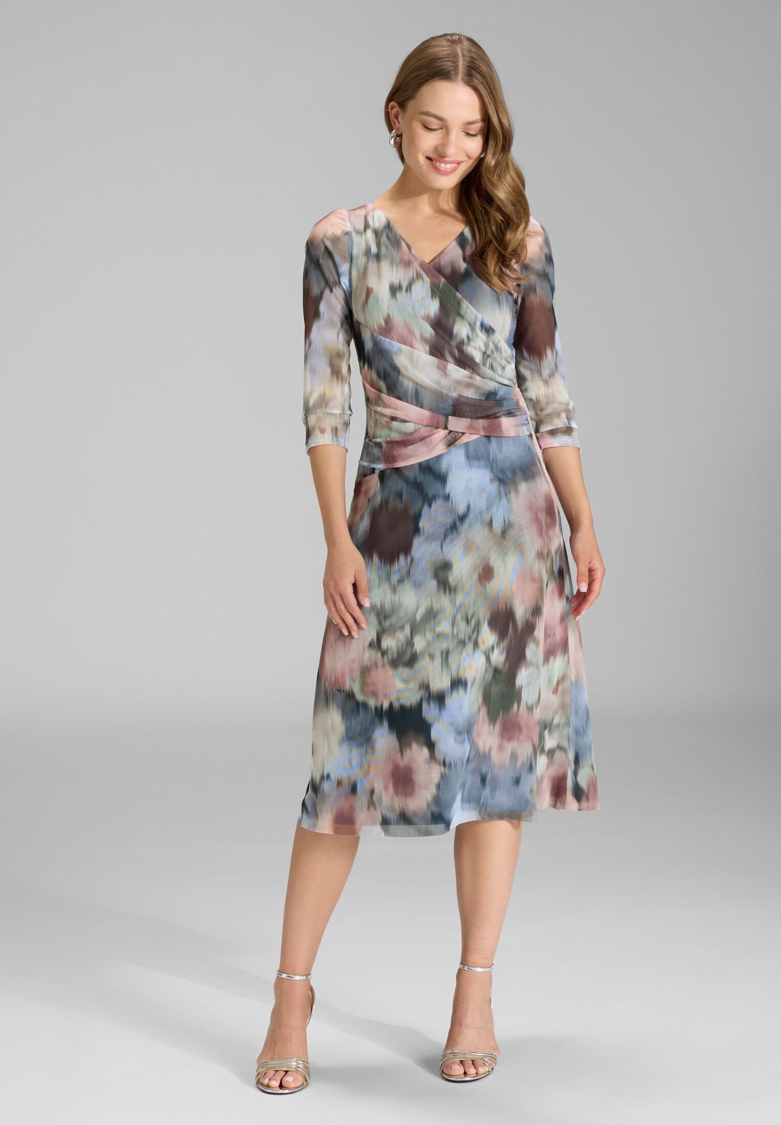 SWING Cocktailkleid - Midi Kleid aus bedrucktem Mesh in Wickel Optik Tailli günstig online kaufen