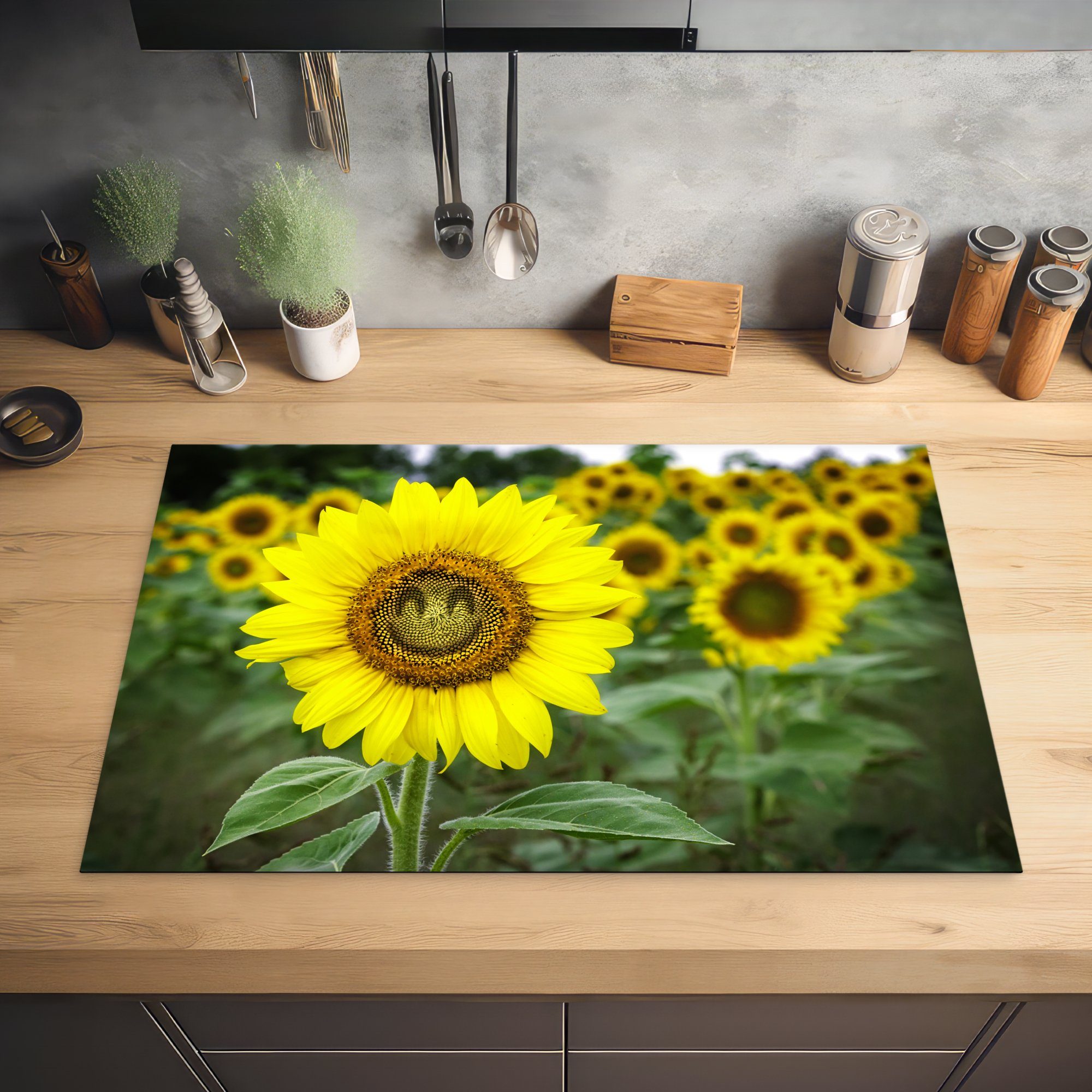 MuchoWow 81x52 Sonnenblume, die küche, Vinyl, für (1 Ceranfeldabdeckung Herdblende-/Abdeckplatte Lächelnde Schutz Induktionskochfeld cm, tlg),