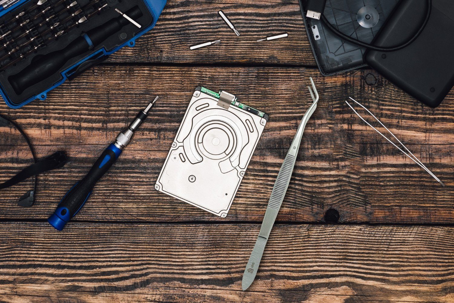 SMI Pinzette 16 cm Gebogene Pinzette Anatomisch Hobby Pinzette DIY Handwerk, gezackte Spitze